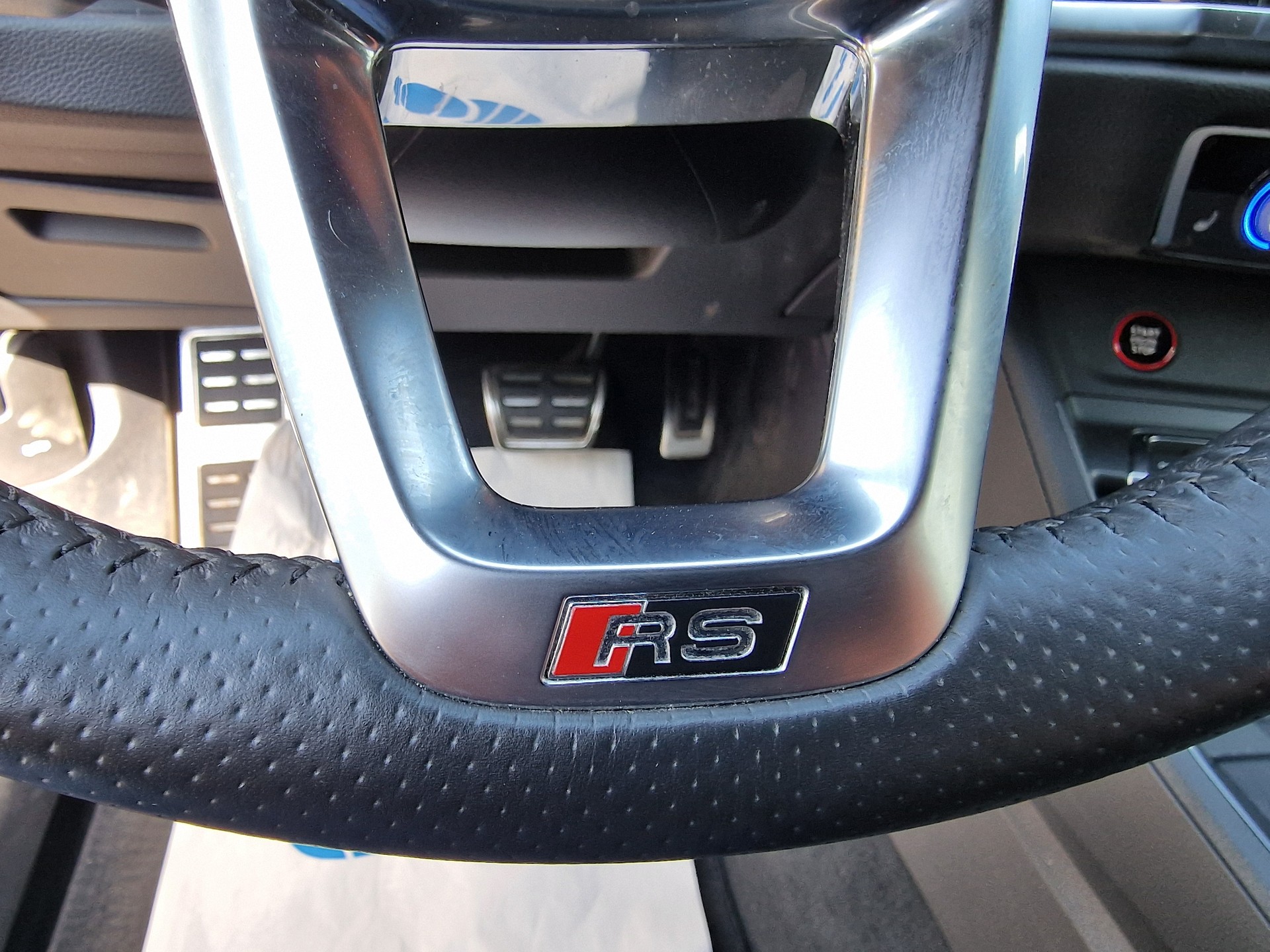AUDI RS Q3 2.5 TFSI quattro S tronic RS Sportauspuff 24Mt Gara-image-16