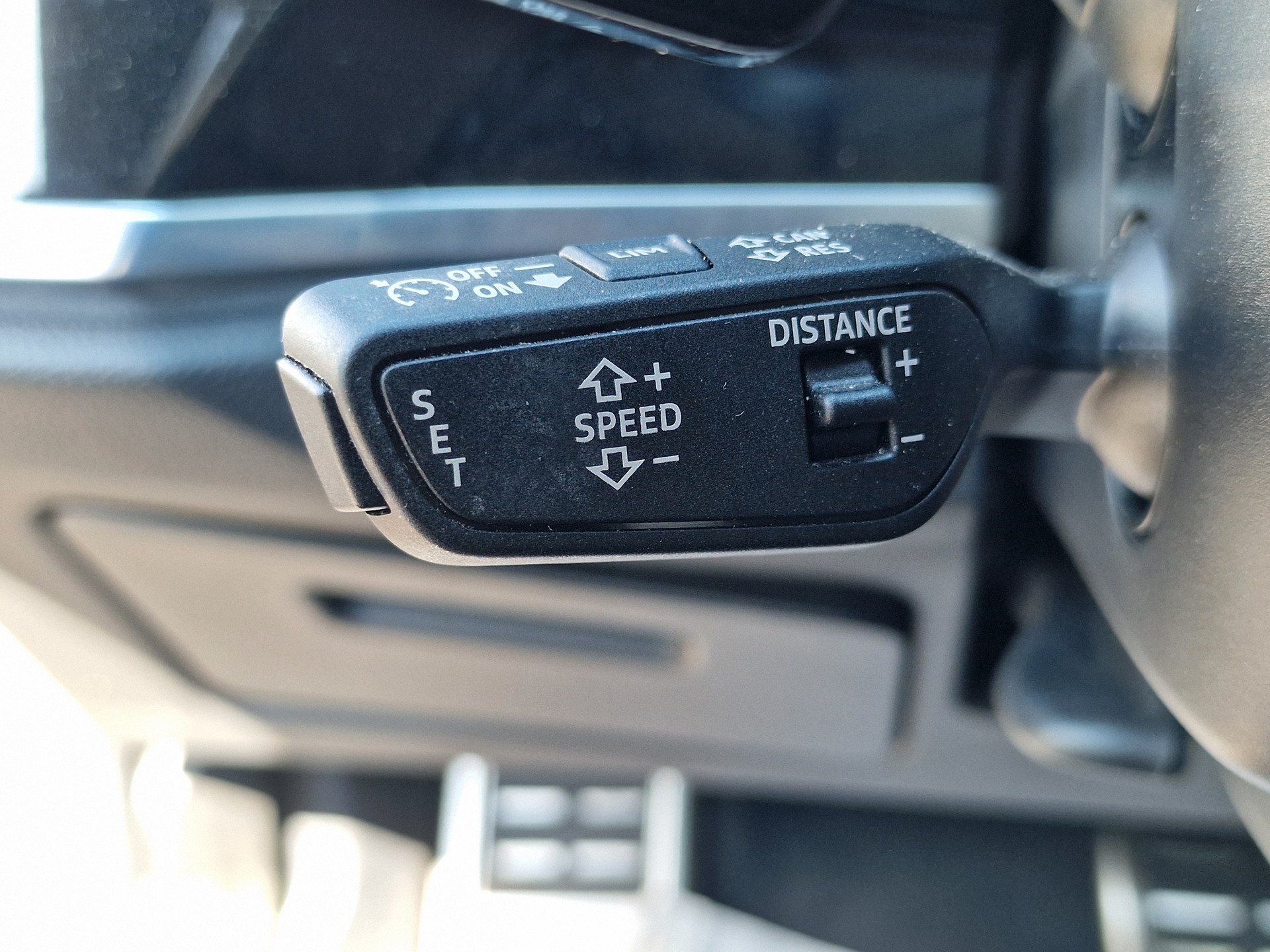 AUDI RS Q3 2.5 TFSI quattro S tronic RS Sportauspuff 24Mt Gara-image-19