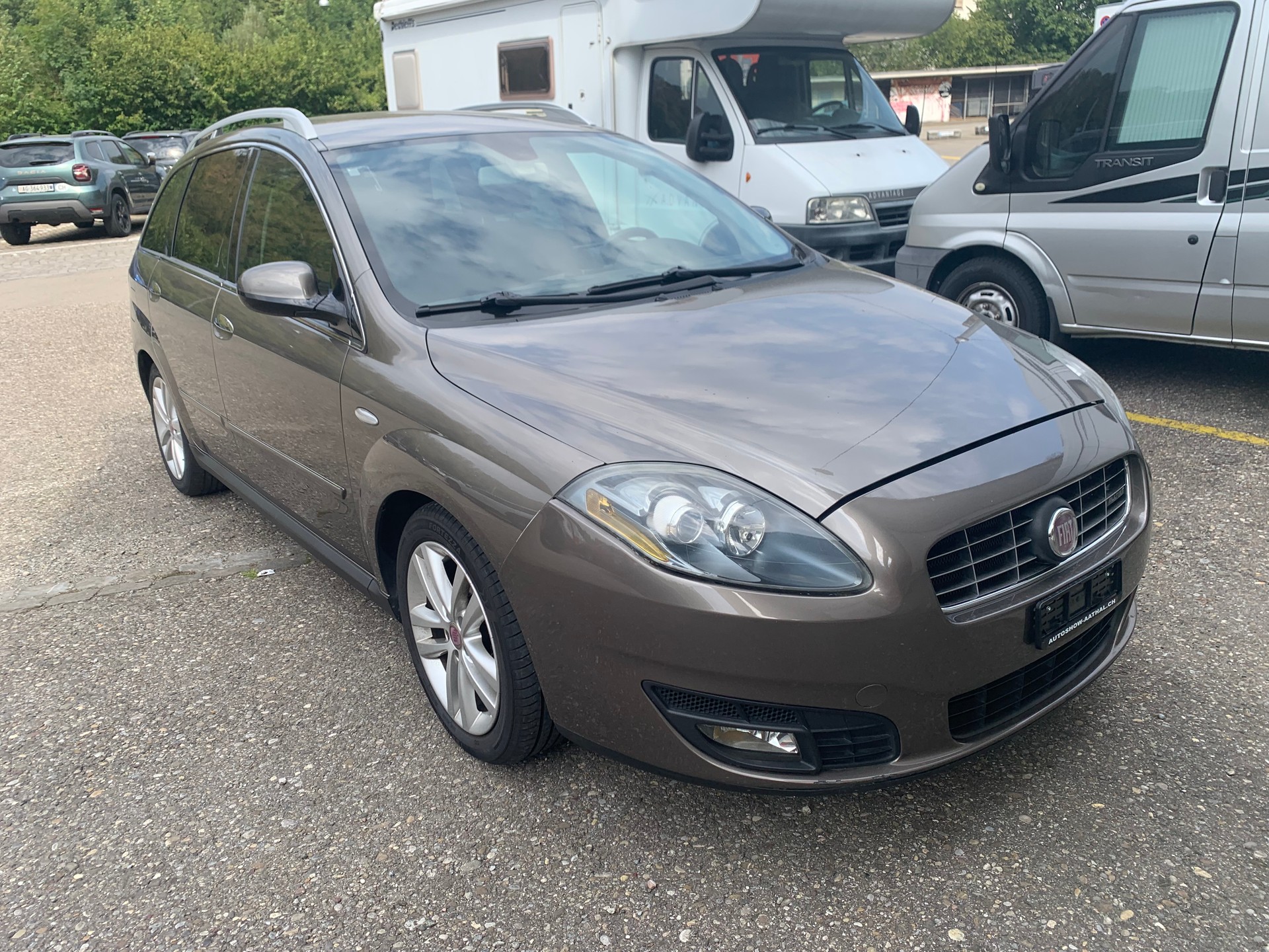 FIAT Croma 1.9 16V JTD Lusso Automatic-image-1
