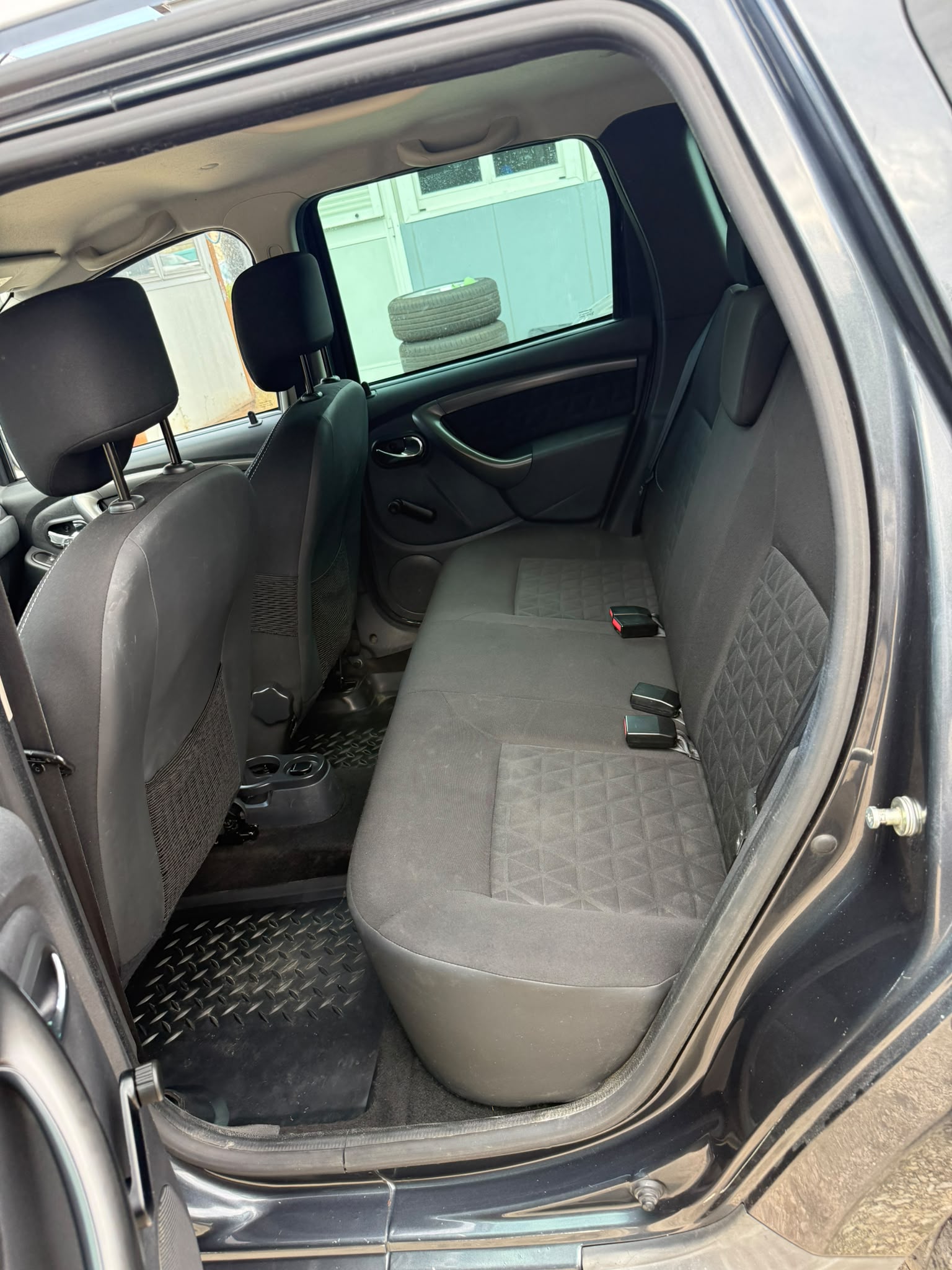 DACIA Duster 1.6 4x4-image-10