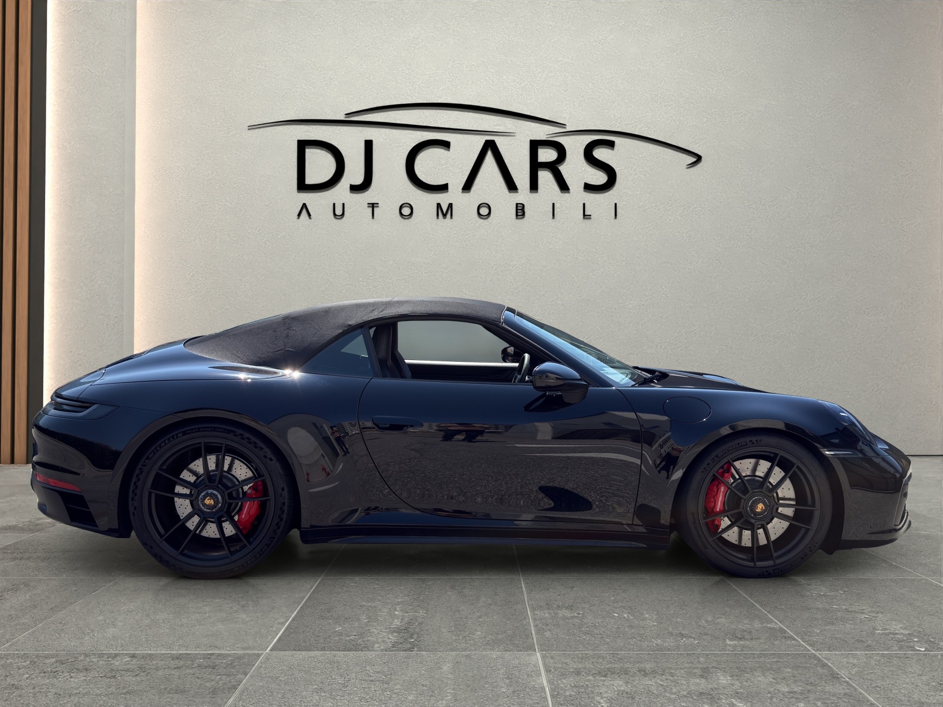 PORSCHE Carrera GTS-image-4