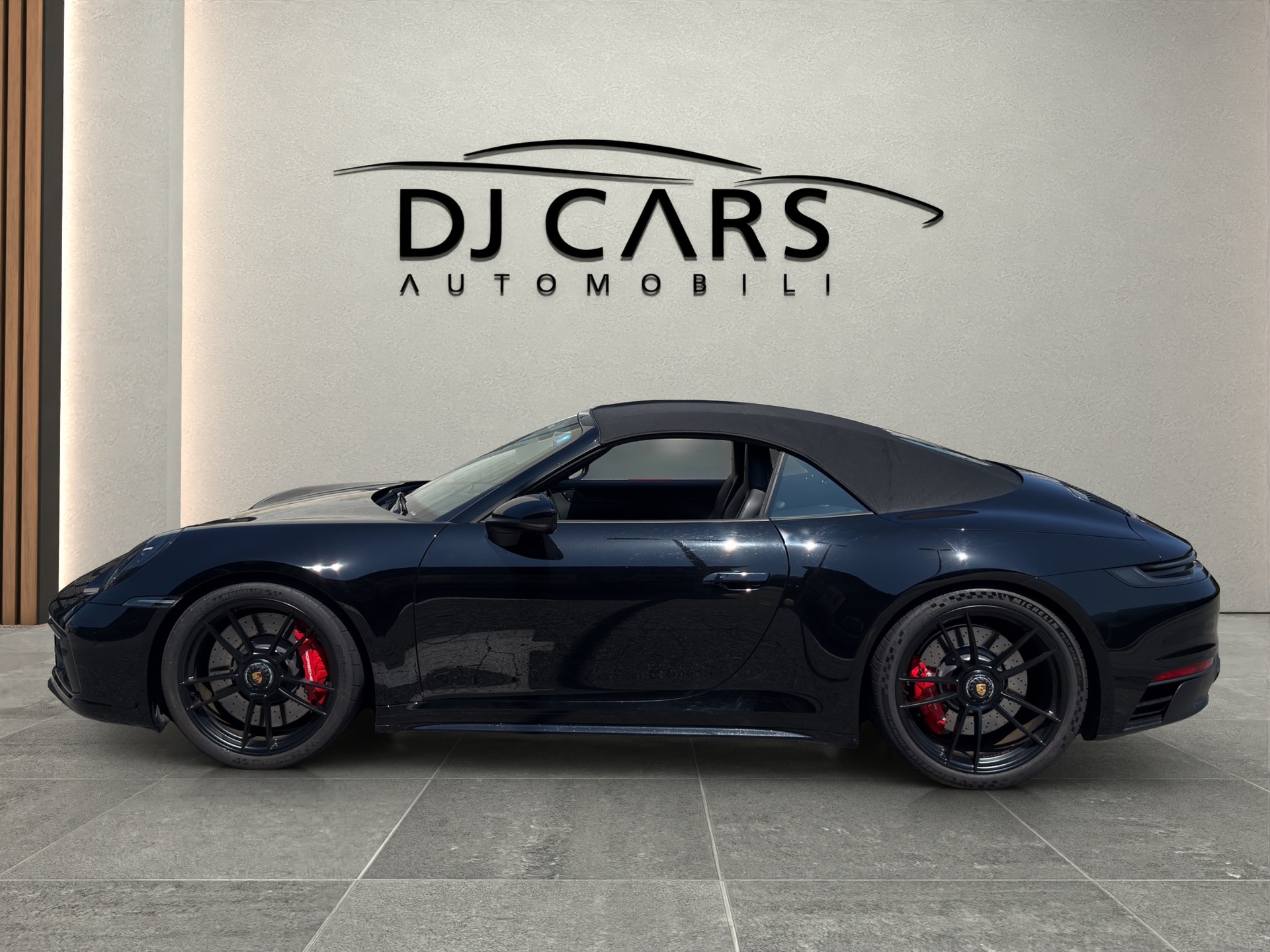PORSCHE Carrera GTS-image-3