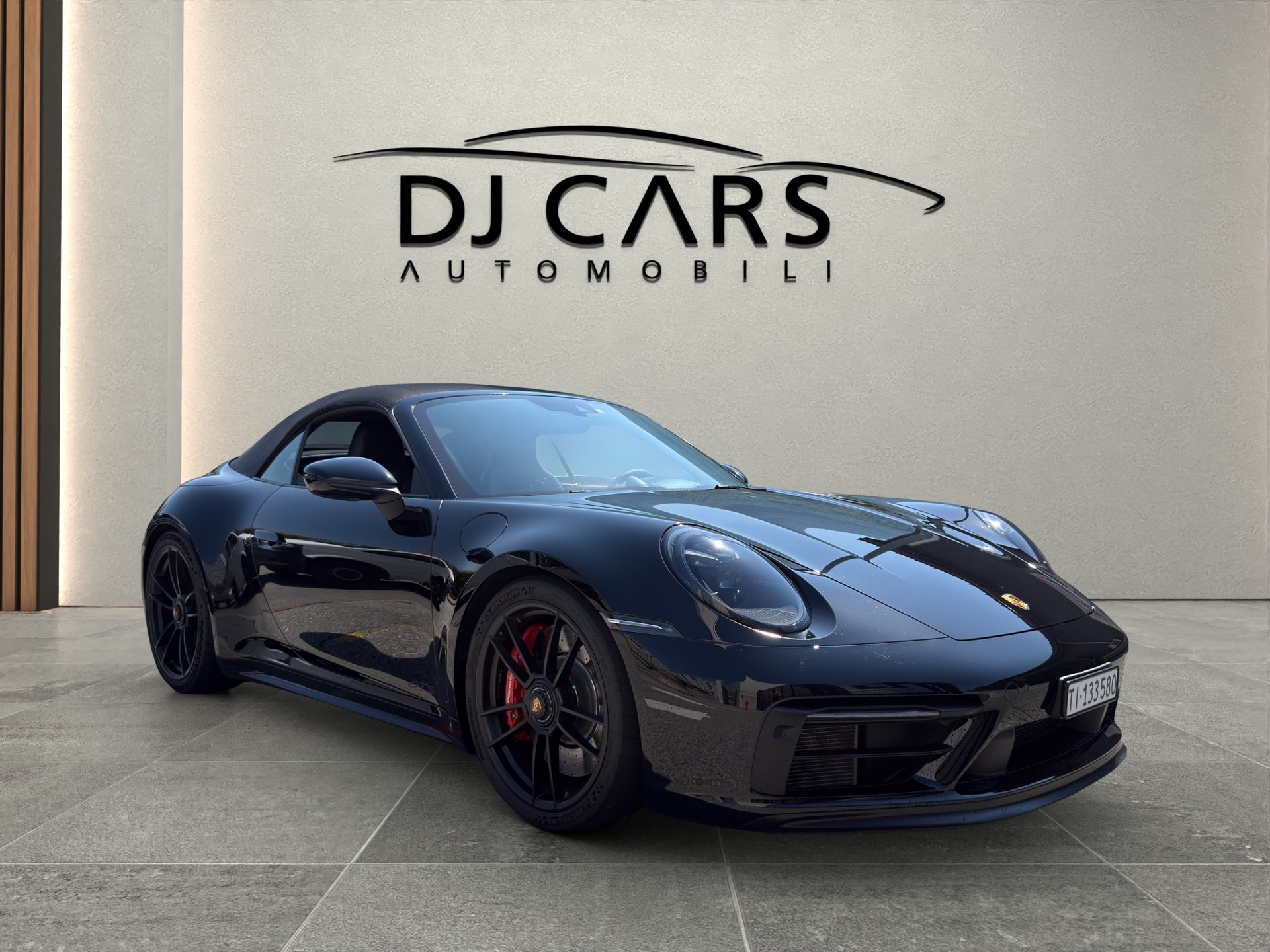 PORSCHE Carrera GTS-image-2