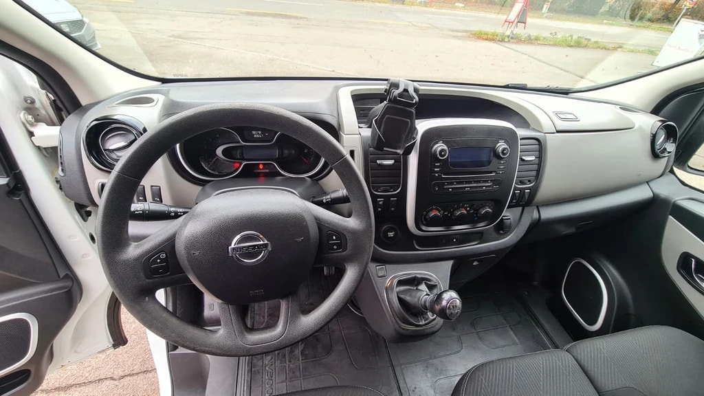 NISSAN NV300 dCi 125 2.9 L1H1 Comfort ** 3-Plätzer ** RF-Kamera ** Anh-Kupplung ** Werkstatt-Einrichtung **-image-10