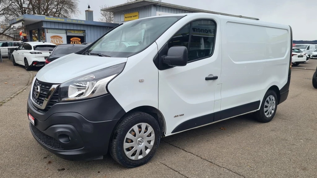 NISSAN NV300 dCi 125 2.9 L1H1 Comfort ** 3-Plätzer ** RF-Kamera ** Anh-Kupplung ** Werkstatt-Einrichtung **-image-2