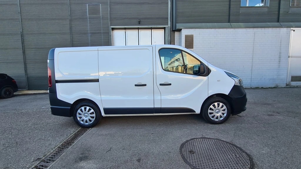 NISSAN NV300 dCi 125 2.9 L1H1 Comfort ** 3-Plätzer ** RF-Kamera ** Anh-Kupplung ** Werkstatt-Einrichtung **-image-5
