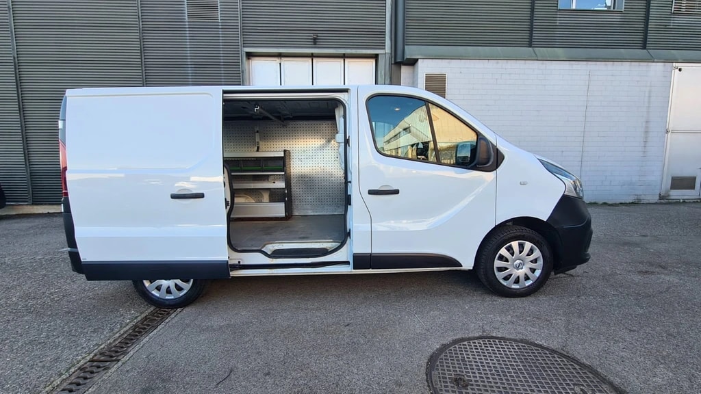 NISSAN NV300 dCi 125 2.9 L1H1 Comfort ** 3-Plätzer ** RF-Kamera ** Anh-Kupplung ** Werkstatt-Einrichtung **-image-6