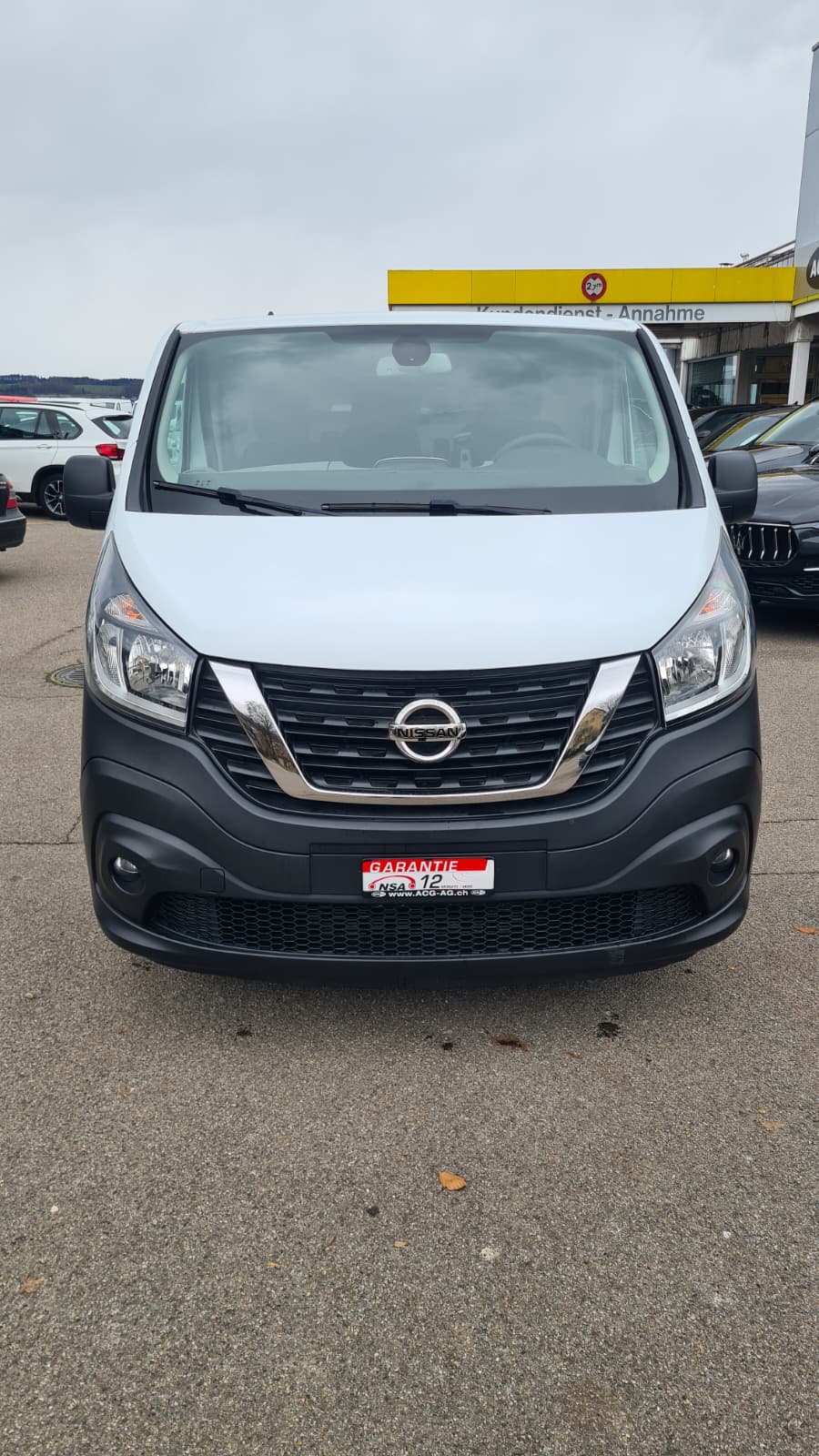 NISSAN NV300 dCi 125 2.9 L1H1 Comfort ** 3-Plätzer ** RF-Kamera ** Anh-Kupplung ** Werkstatt-Einrichtung **-image-1