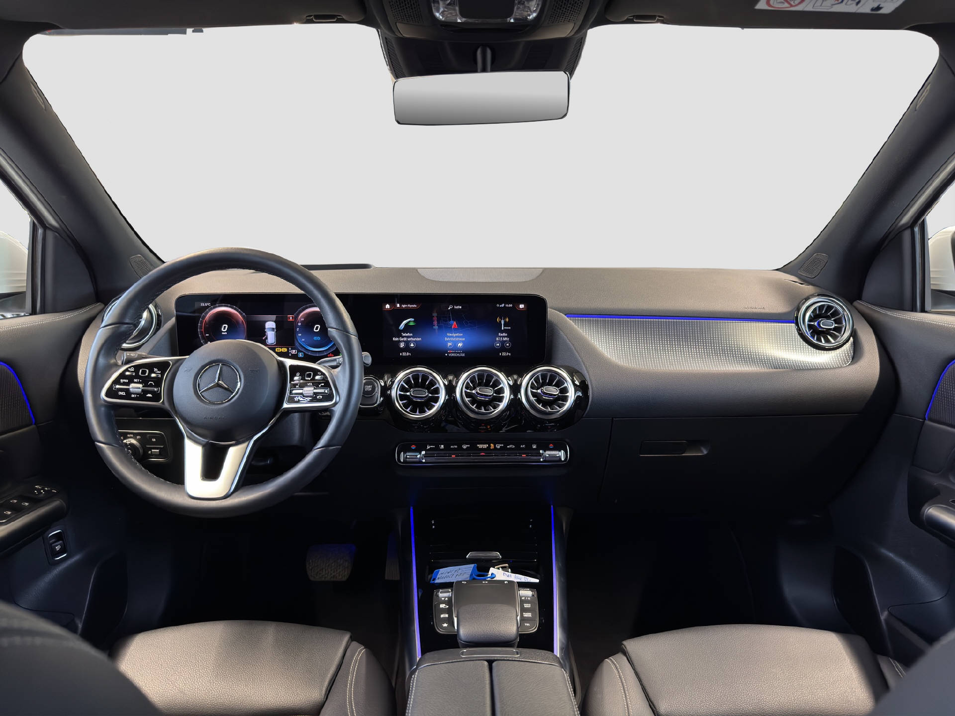 MERCEDES-BENZ EQA 300 4MATIC Swiss Star-image-7