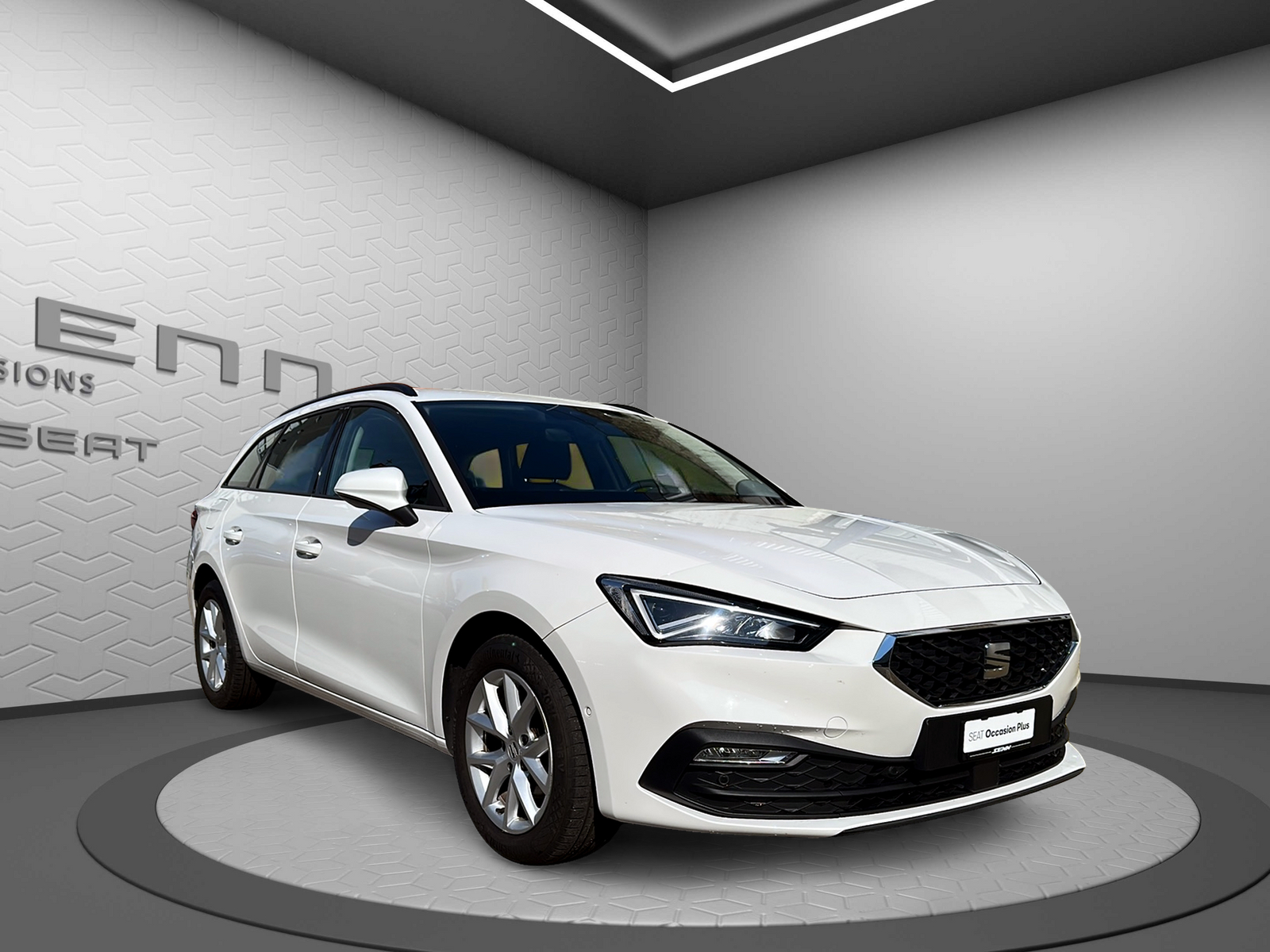 SEAT Leon ST 1.0 eTSI mHEV DSG Style-image-7