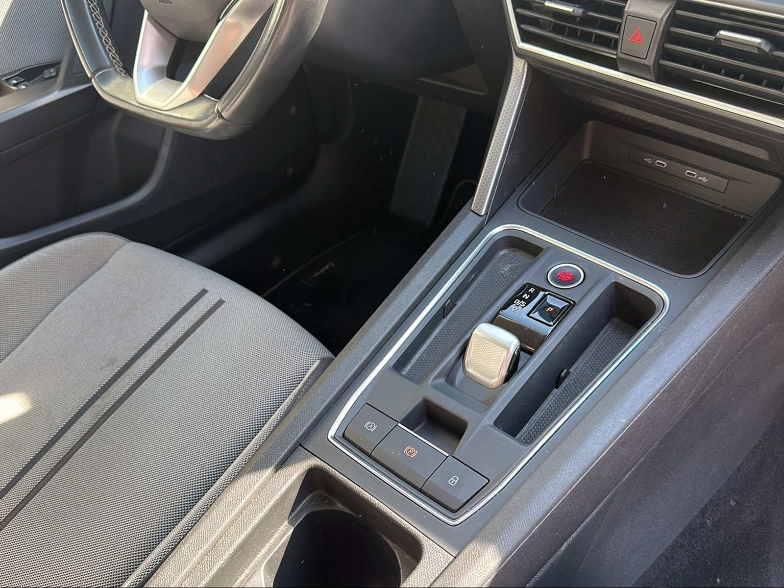 SEAT Leon ST 1.0 eTSI mHEV DSG Style-image-14