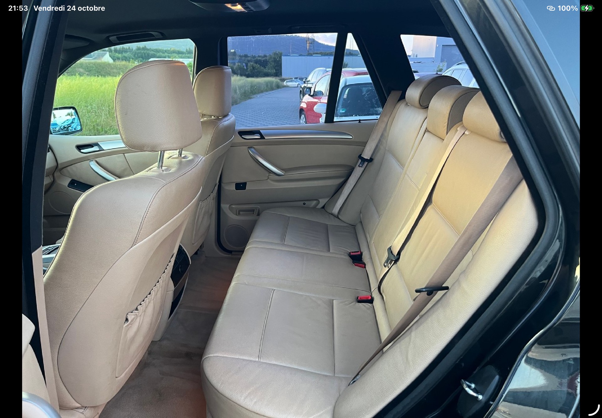 BMW 3.0i-image-5