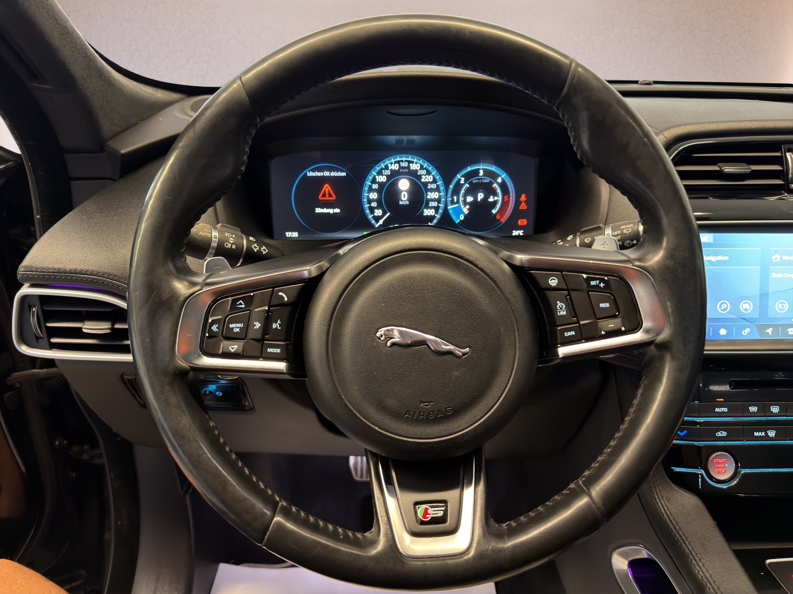 JAGUAR F-Pace 3.0 TD R-Sport AWD Automatik-image-7