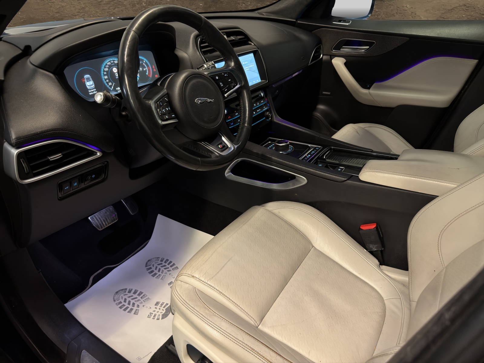 JAGUAR F-Pace 3.0 TD R-Sport AWD Automatik-image-7