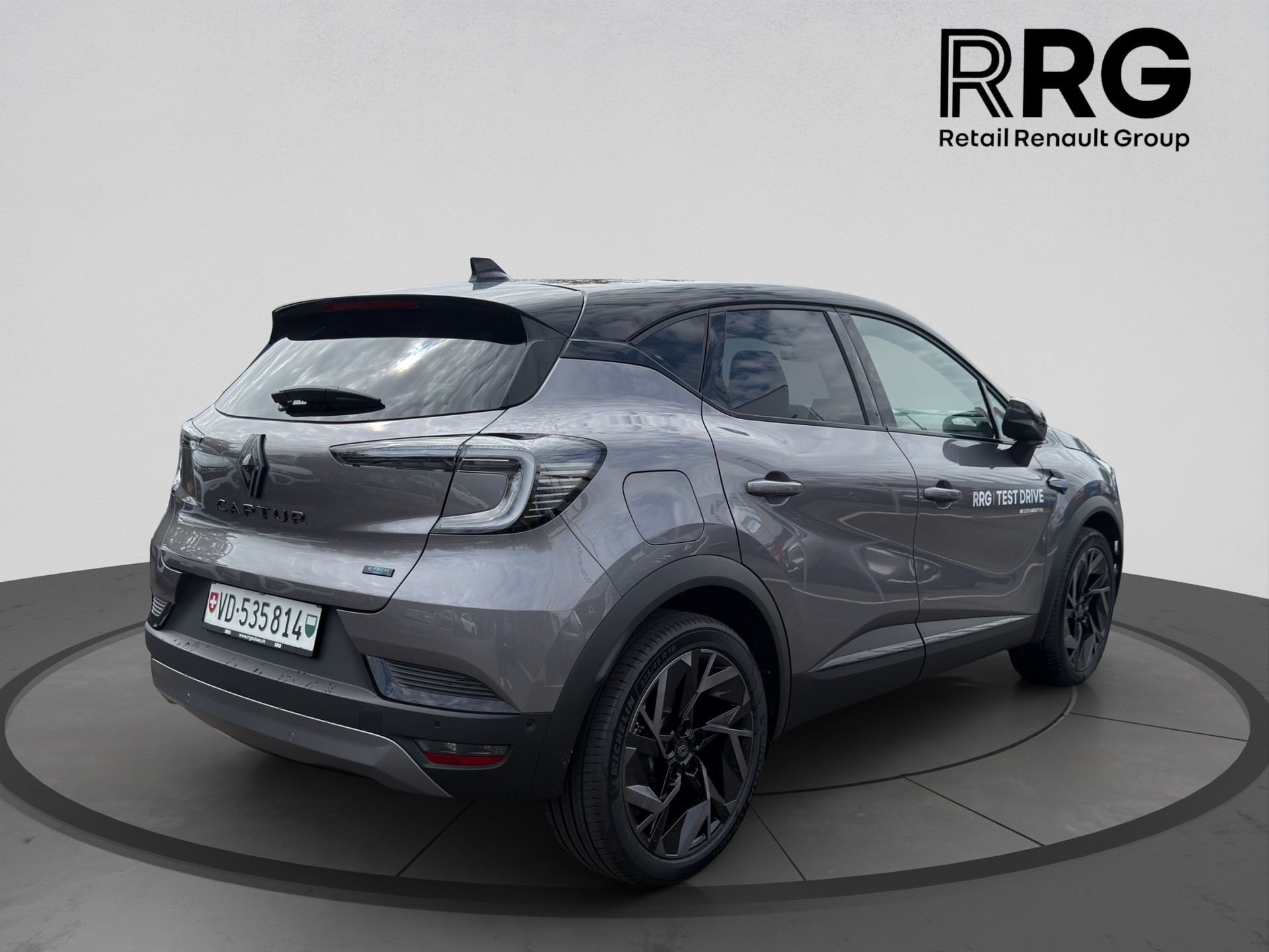 RENAULT Captur 1.3 TCe Esprit Alpine EDC-image-2