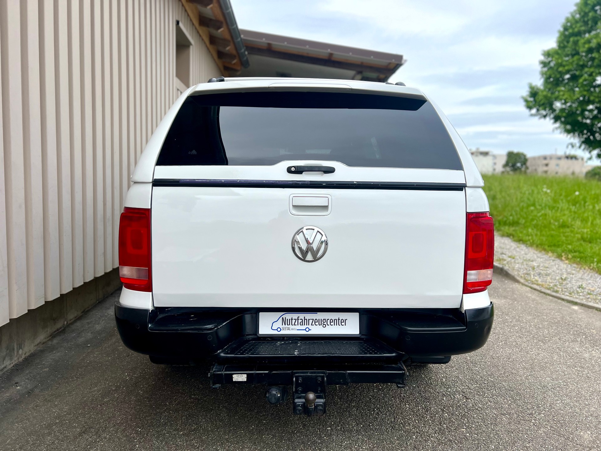 VW Amarok 2.0 TDI Startline 4Motion by Nutzfahrzeugcenter Seetal "3500kg AHK"-image-3