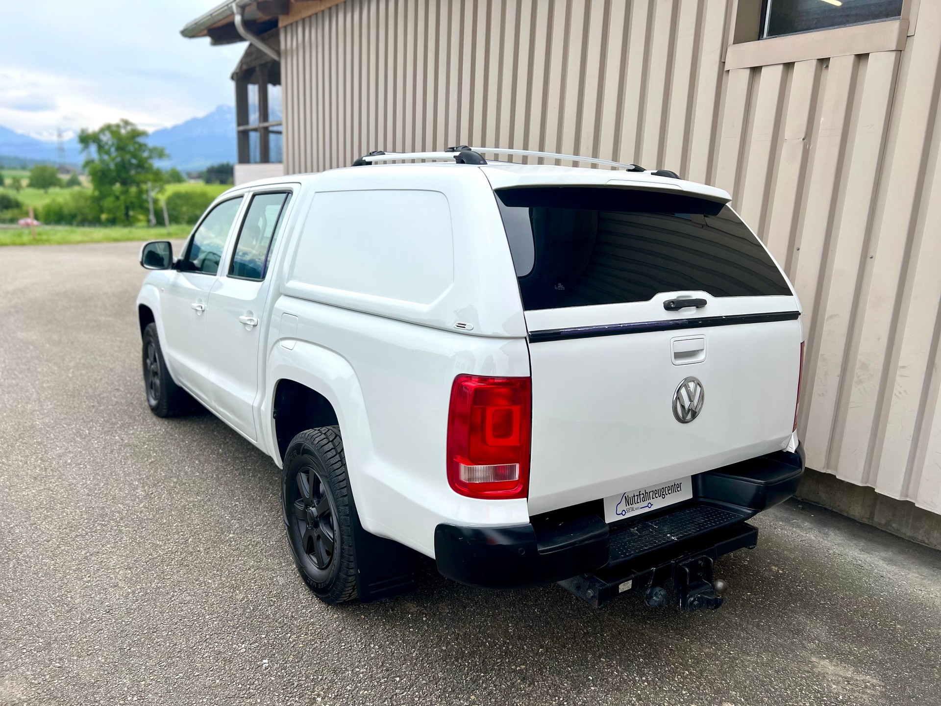 VW Amarok 2.0 TDI Startline 4Motion by Nutzfahrzeugcenter Seetal "3500kg AHK"-image-4