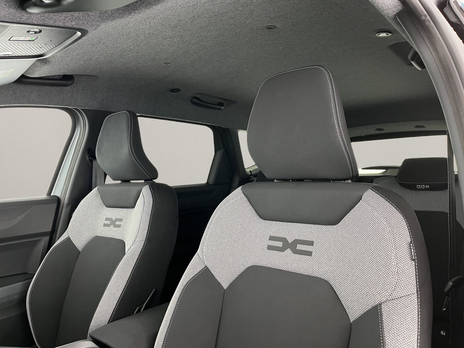 DACIA Bigster 1.2 Hybrid Journey 4WD-image-14