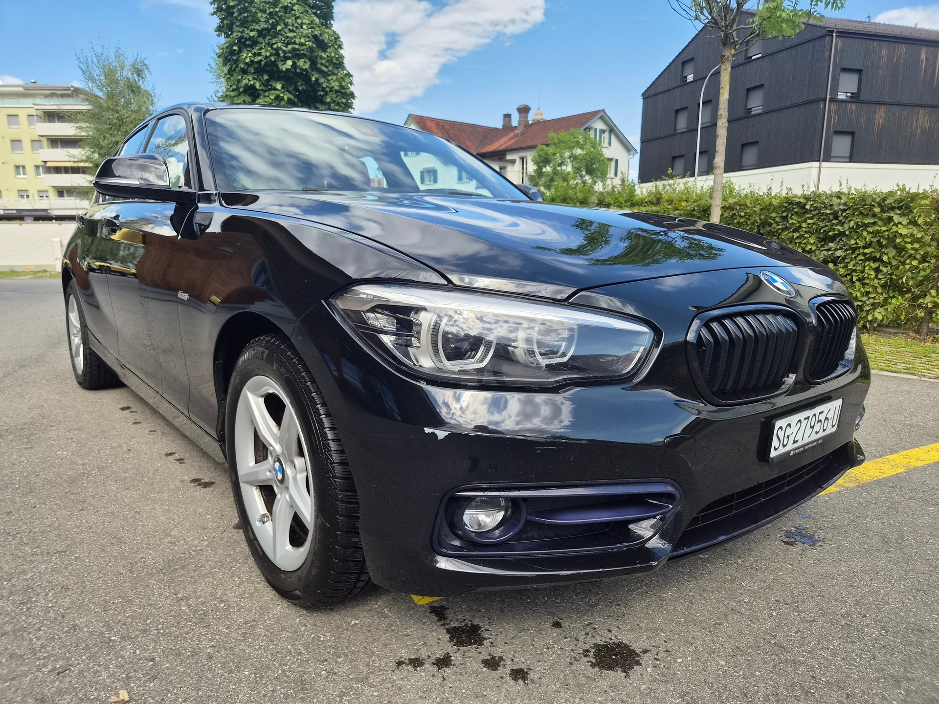 BMW 118i Sport Line-image-2