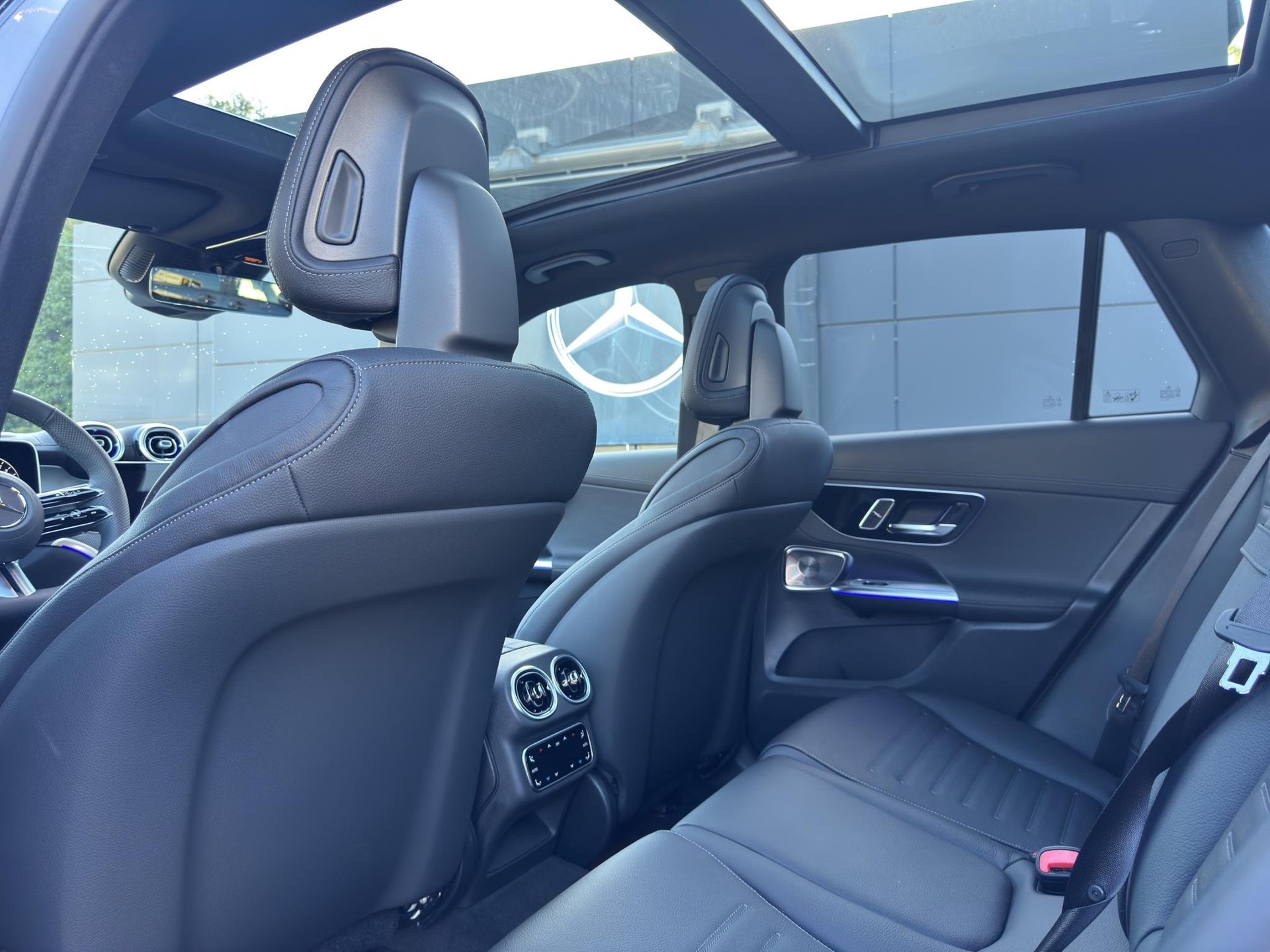MERCEDES-BENZ GLC-Klasse X254 GLC 400 e EQ Star AMG Line 4matic-image-23