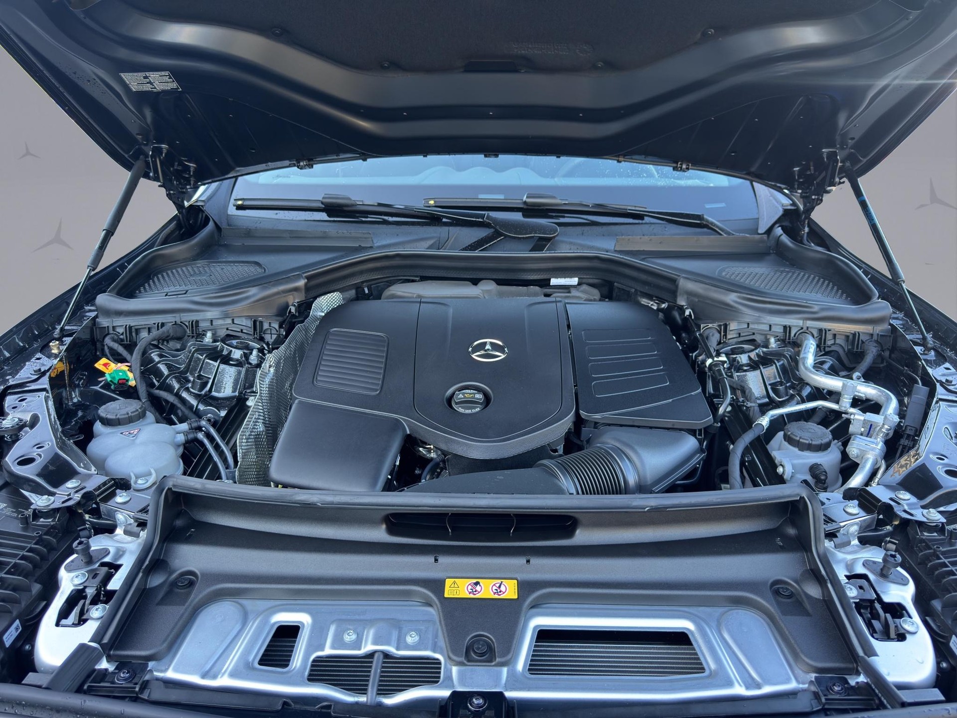 MERCEDES-BENZ GLC-Klasse X254 GLC 400 e EQ Star AMG Line 4matic-image-18