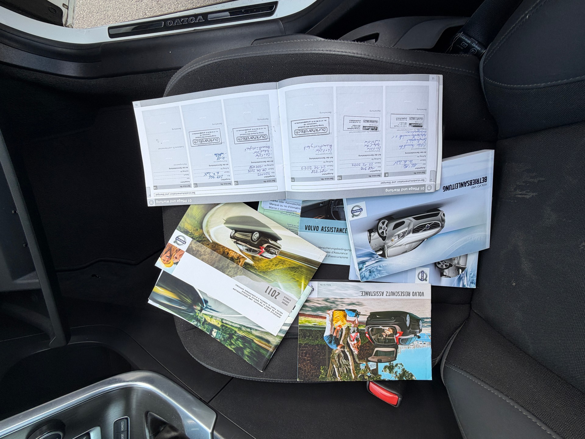 VOLVO V60 T5 Summum-image-10