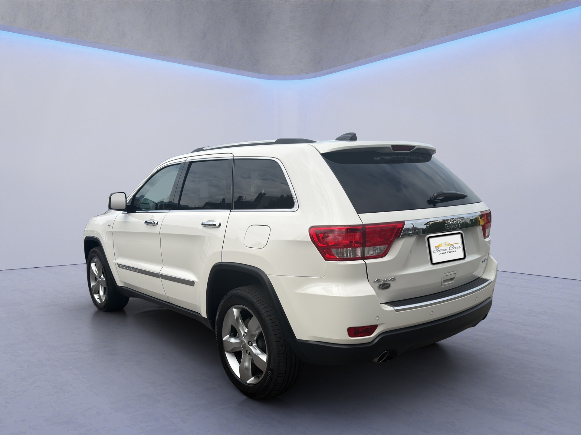 JEEP Grand Cherokee 3.0 CRD Overland Automatic-image-2