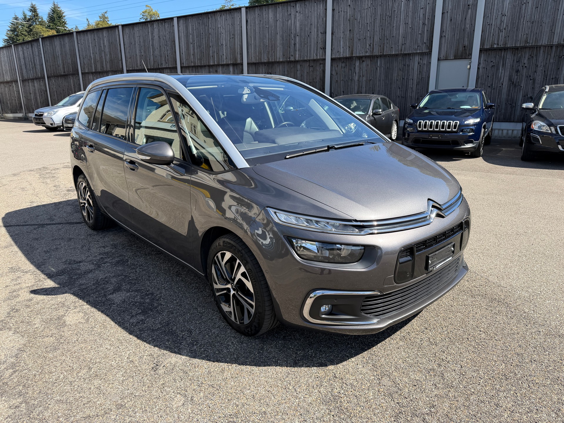 CITROEN Grand C4 Spacetourer 2.0 BlueHDi Shine EAT8-image-5