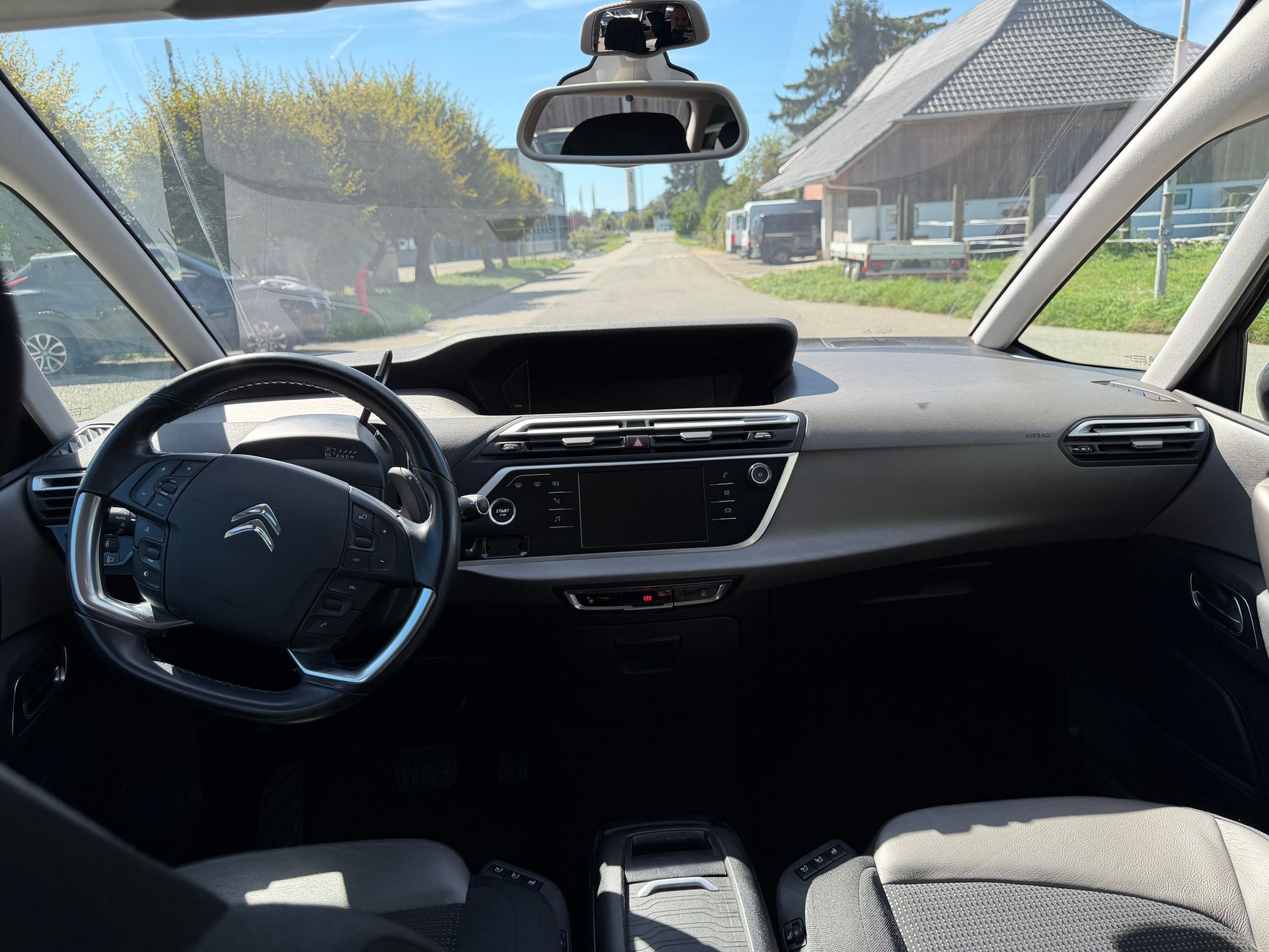 CITROEN Grand C4 Spacetourer 2.0 BlueHDi Shine EAT8-image-7