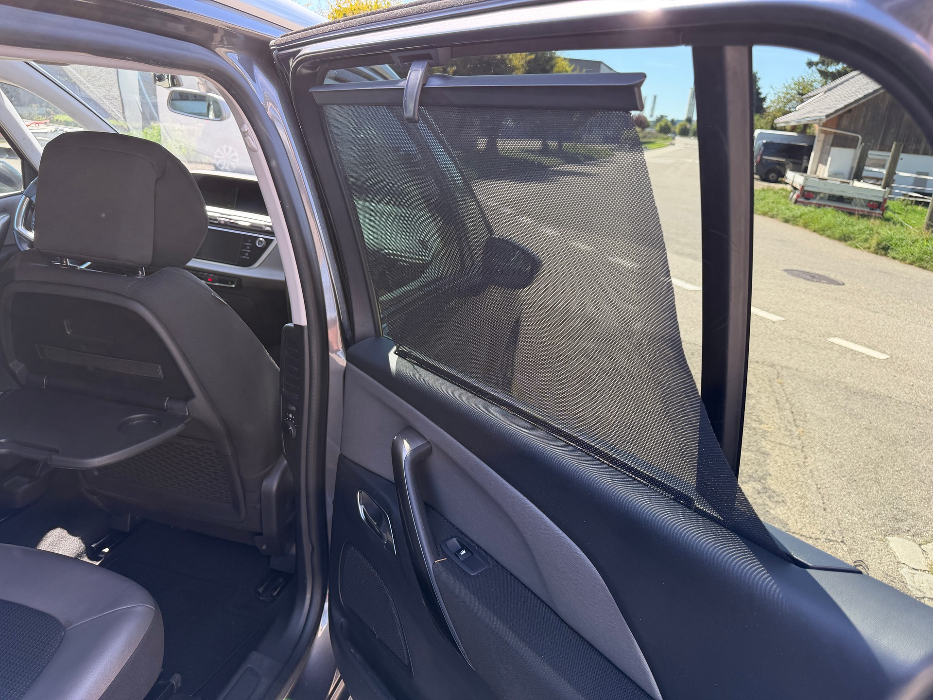 CITROEN Grand C4 Spacetourer 2.0 BlueHDi Shine EAT8-image-15