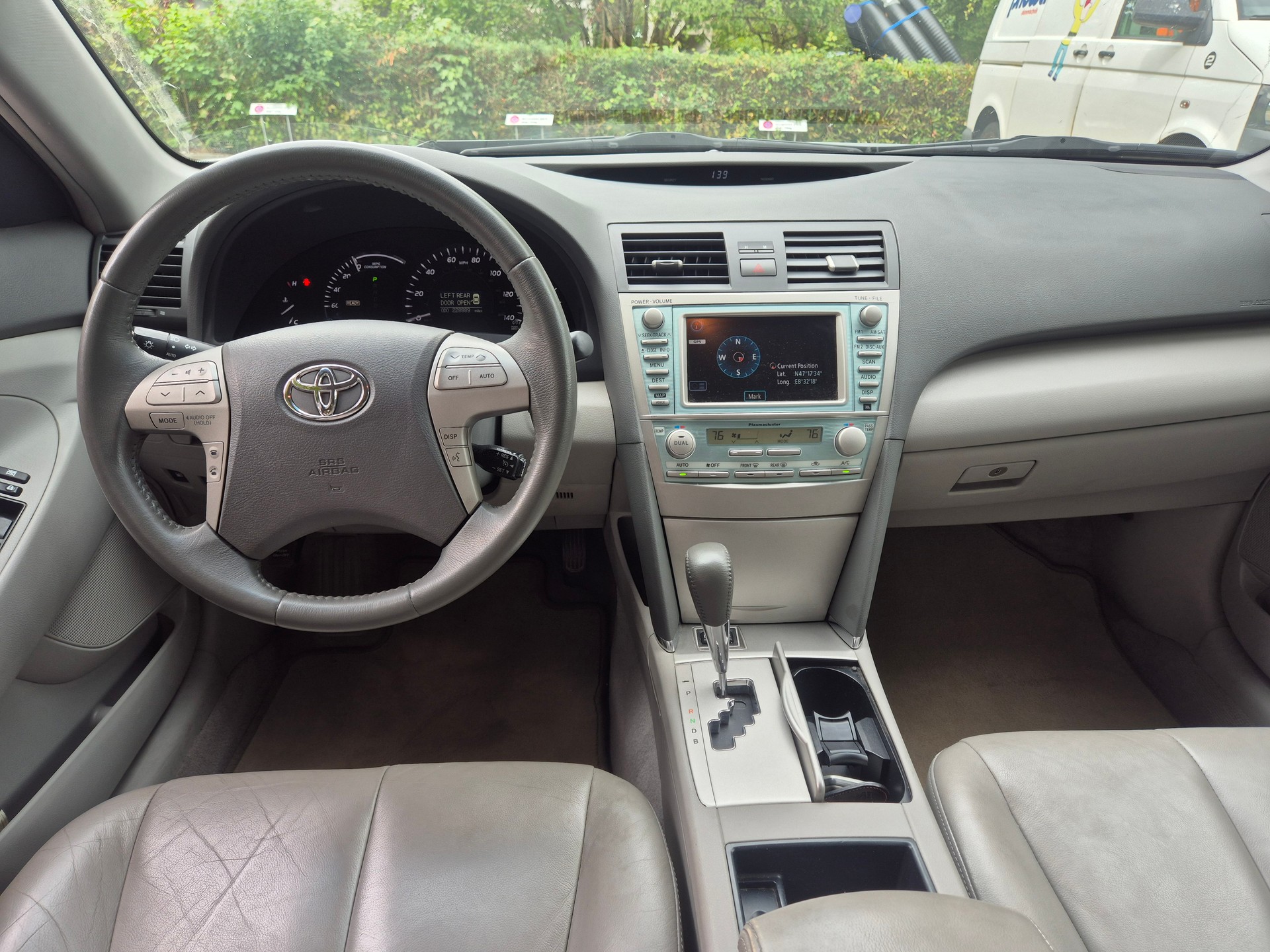 TOYOTA CAMRY-image-9