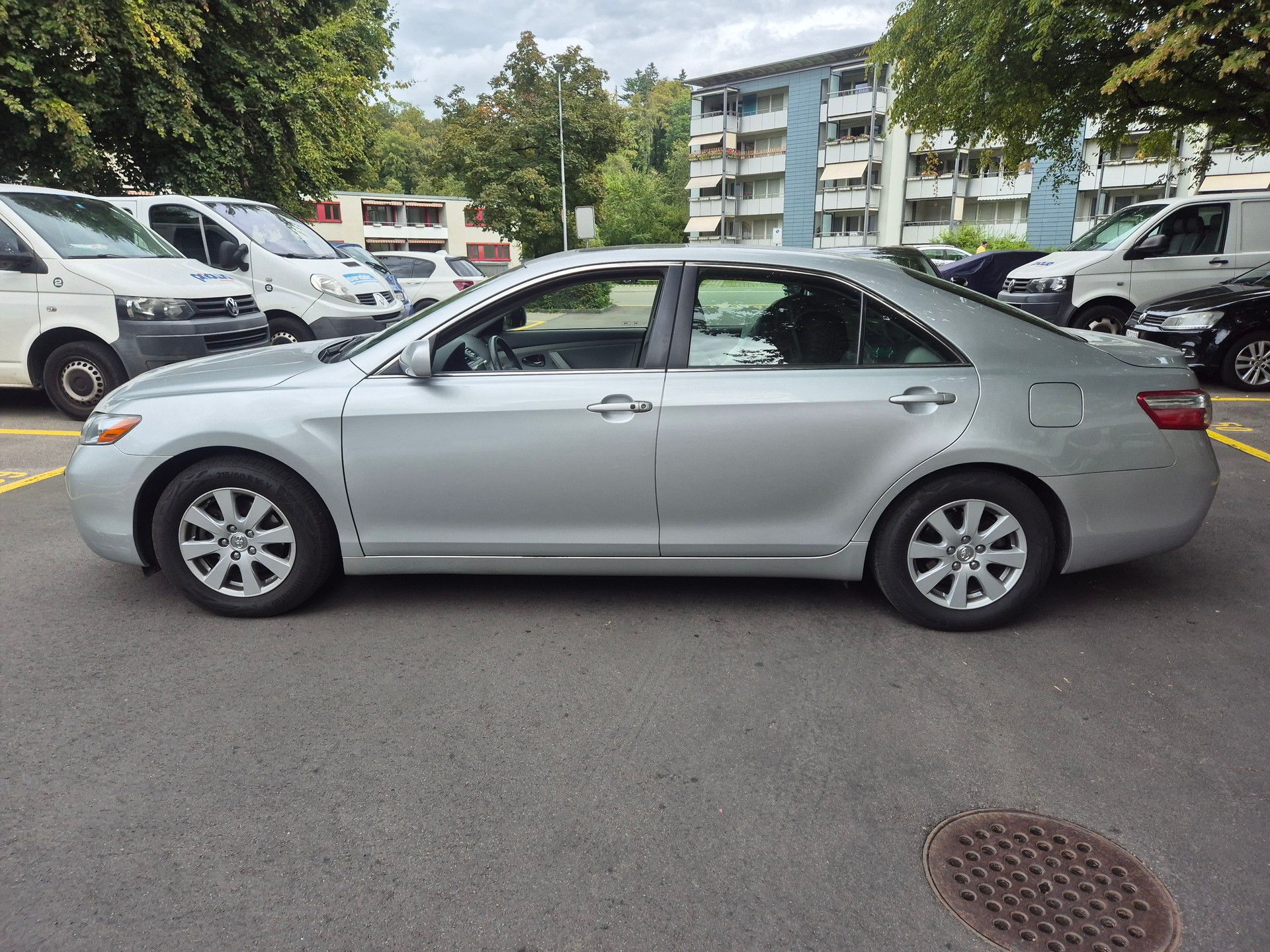 TOYOTA CAMRY-image-4