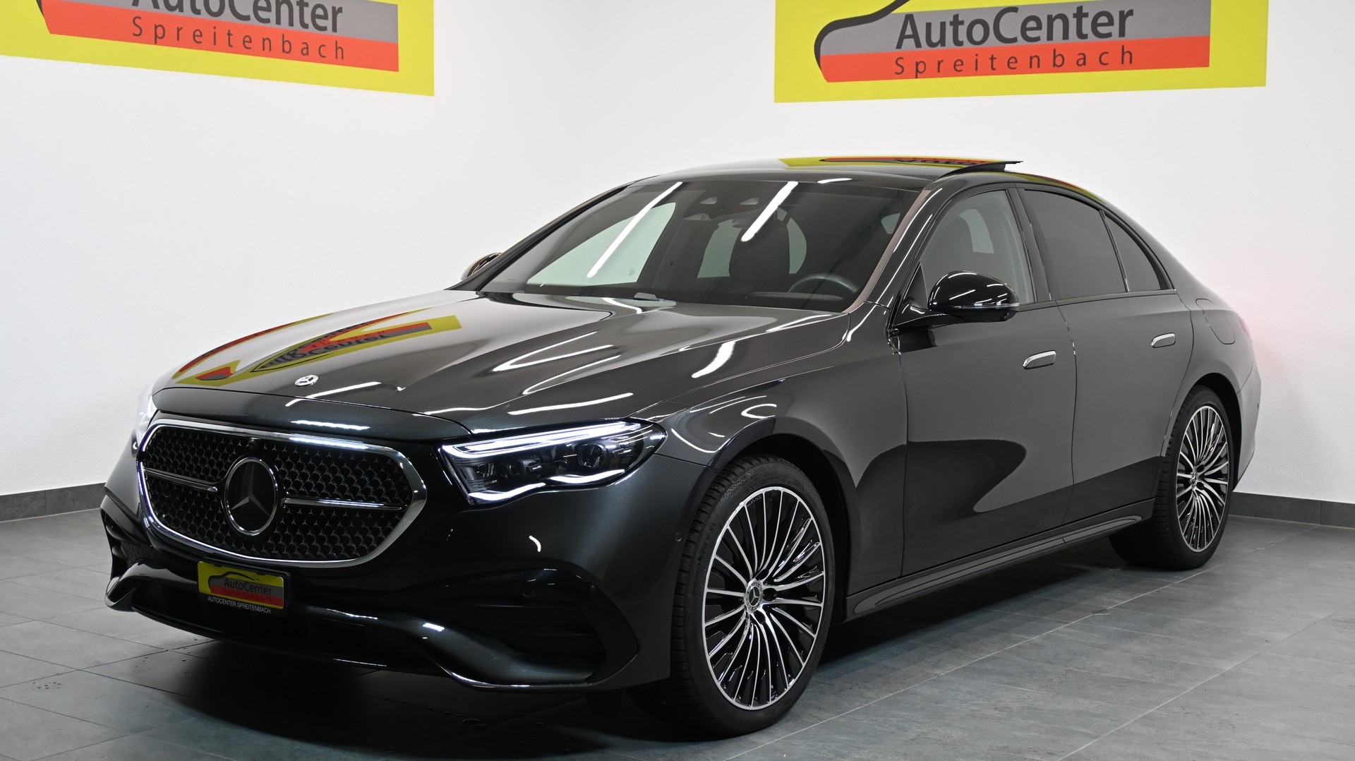 MERCEDES-BENZ E 300 de 4Matic EQ Hybrid 9G-Tronic AMG LINE-image-1