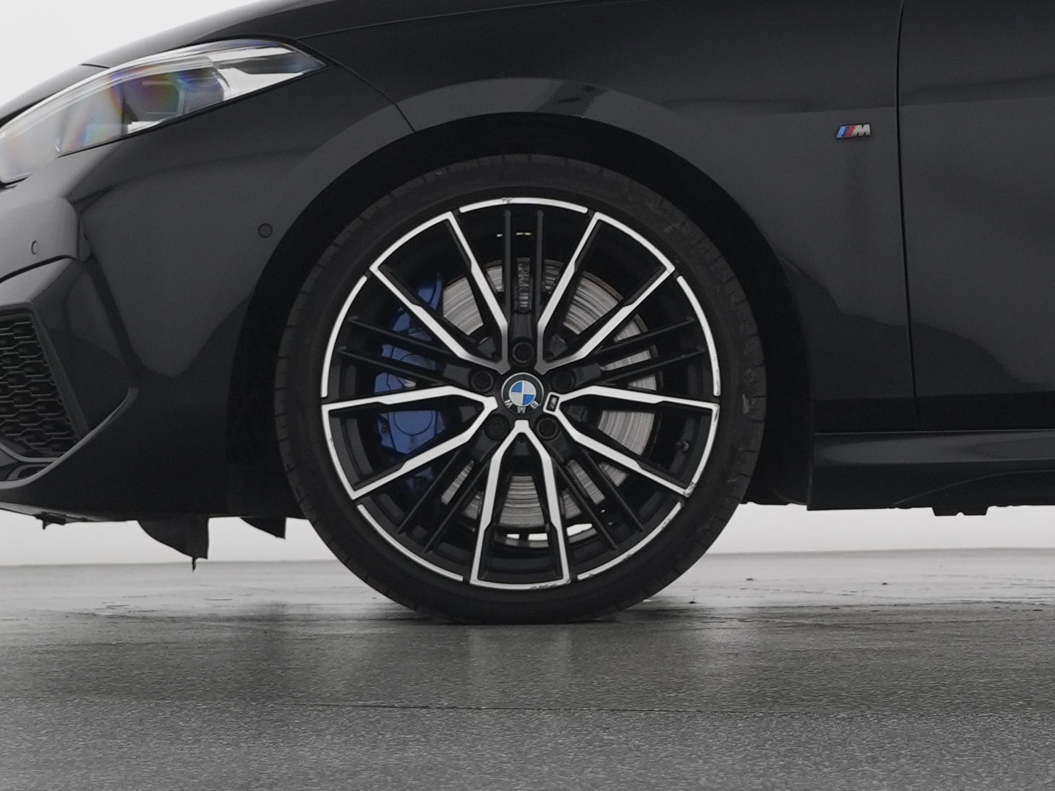 BMW BMW M235i Gran Coupé xDrive Steptronic-showroom-element-2