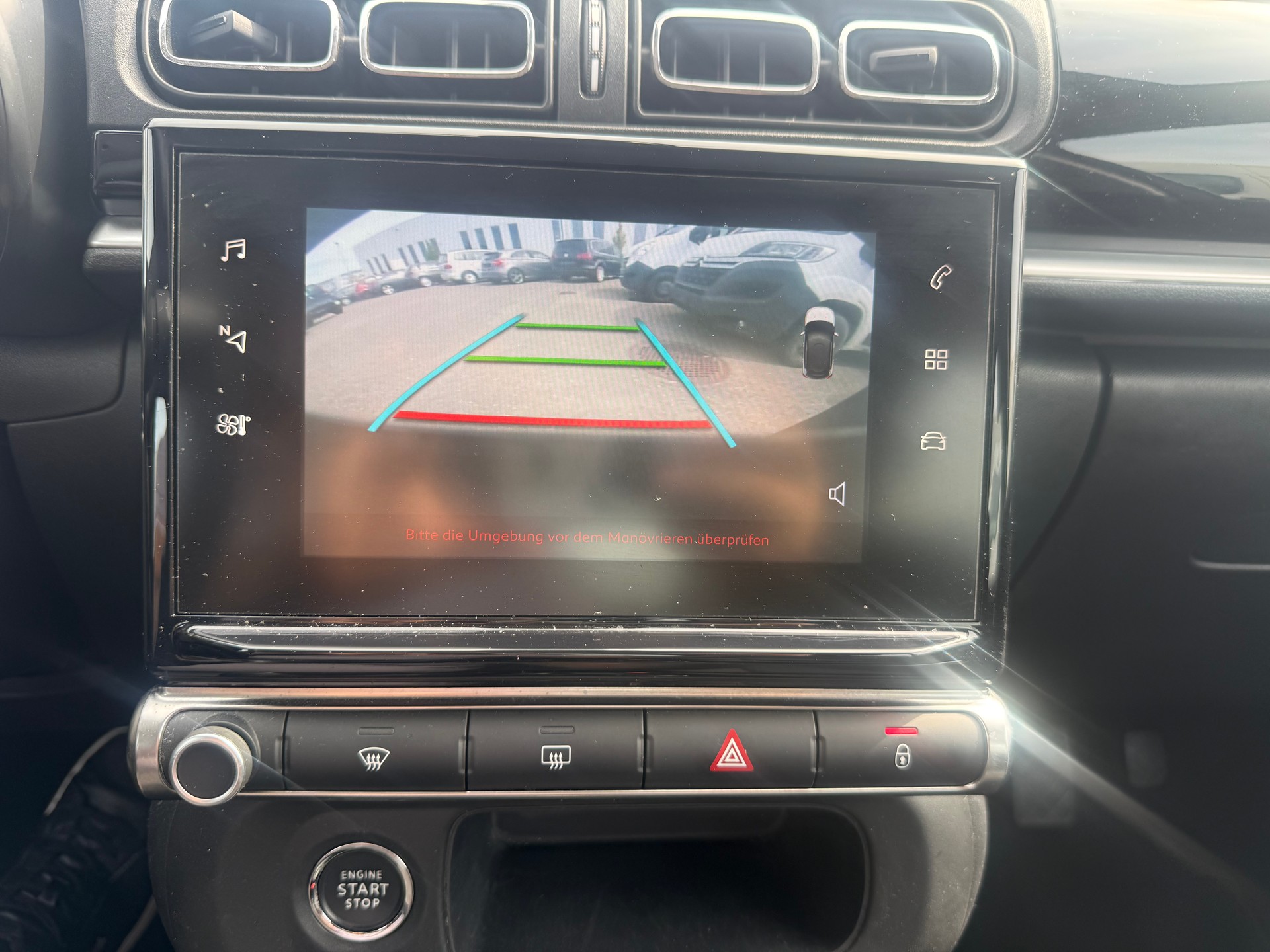 CITROEN C3 1.2i PureTech Swiss Edition EAT6-image-8