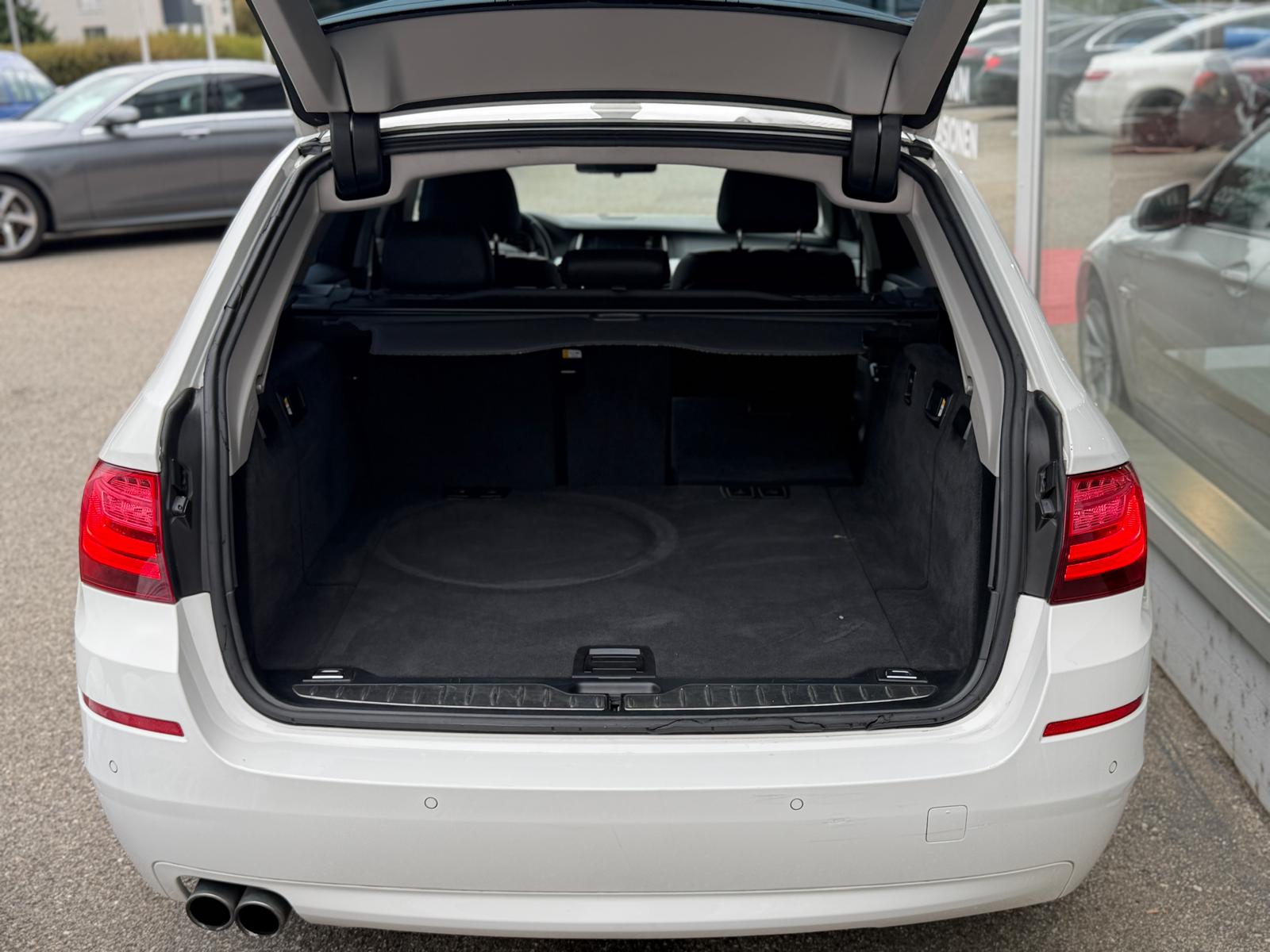 BMW 520d xDrive Steptronic-image-4