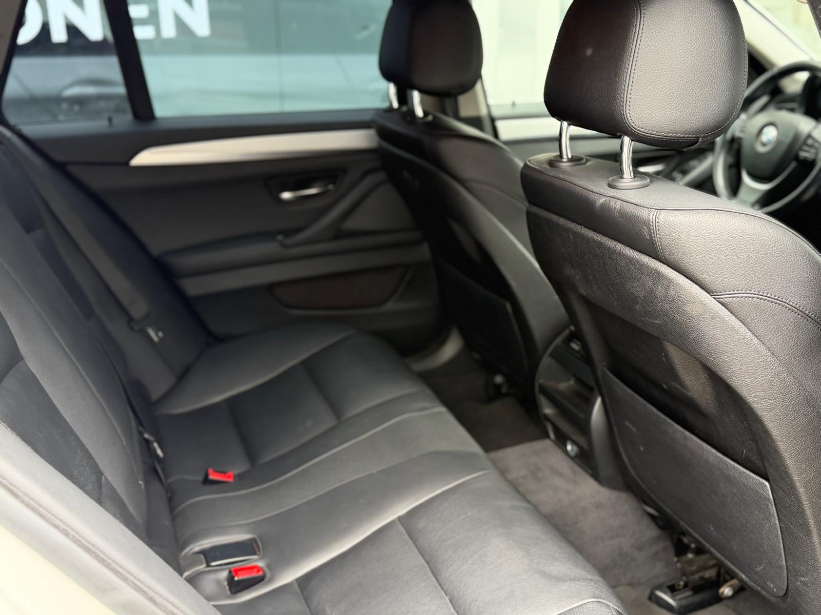 BMW 520d xDrive Steptronic-image-13