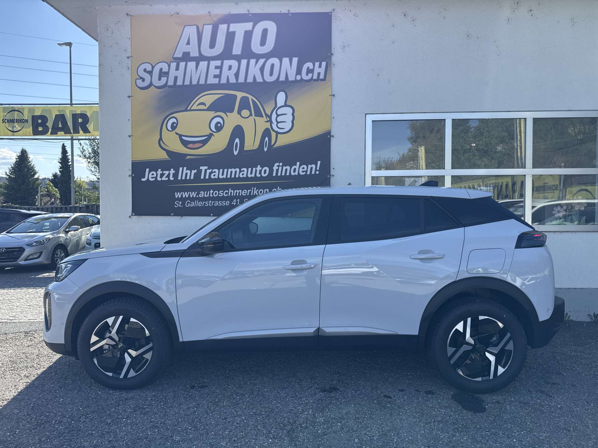 PEUGEOT 2008 1.2 145 MHEV Allure Automat-image-4