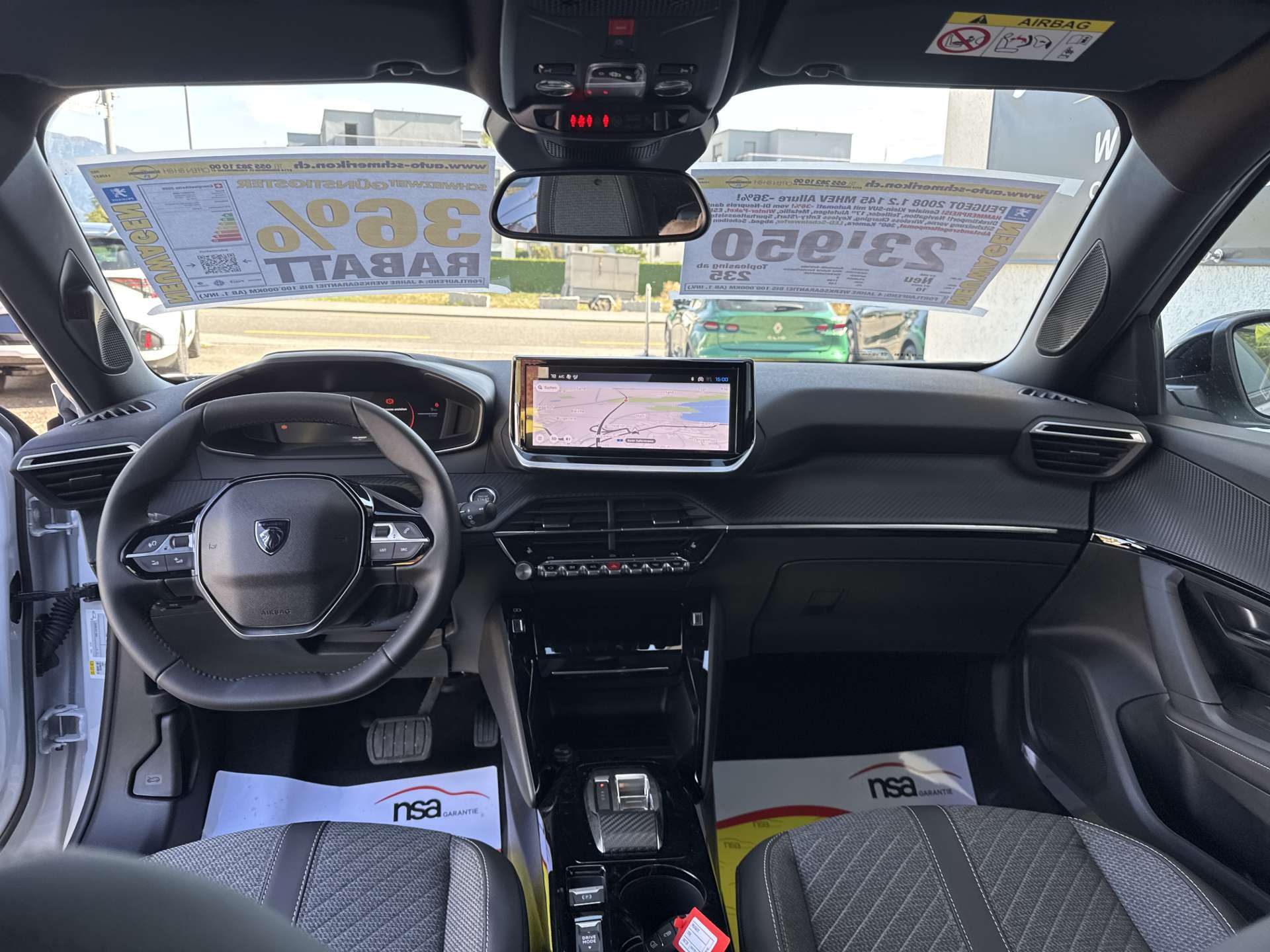 PEUGEOT 2008 1.2 145 MHEV Allure Automat-image-5