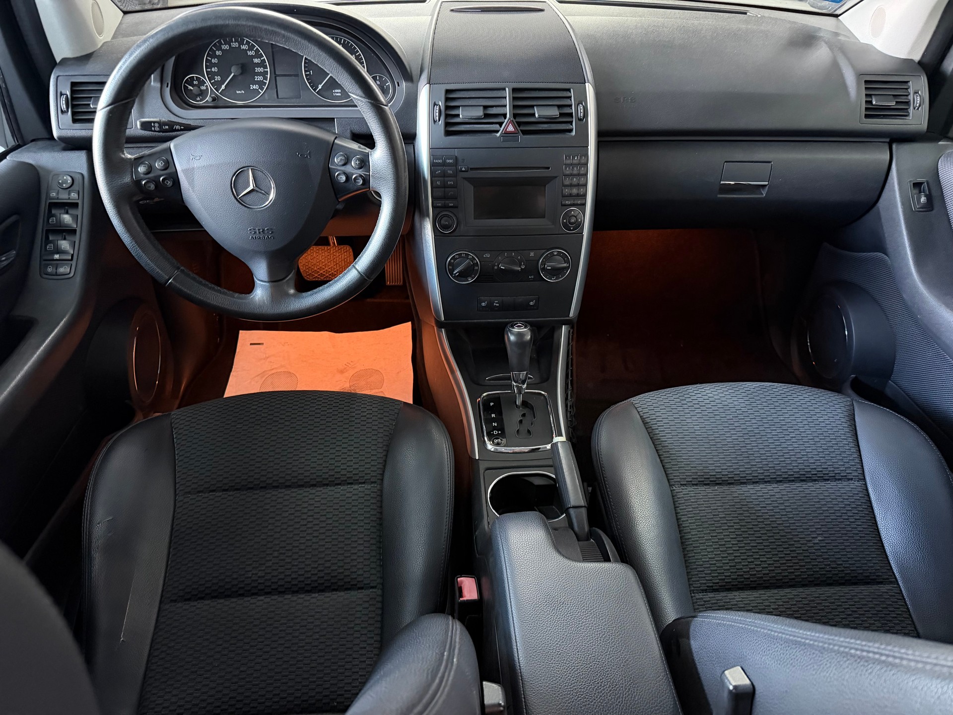 MERCEDES-BENZ A 180 (170) Classic Autotronic-image-3