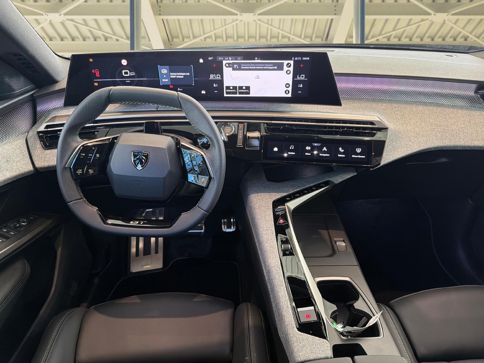 PEUGEOT 5008 long range e-GT Exclusive-image-8