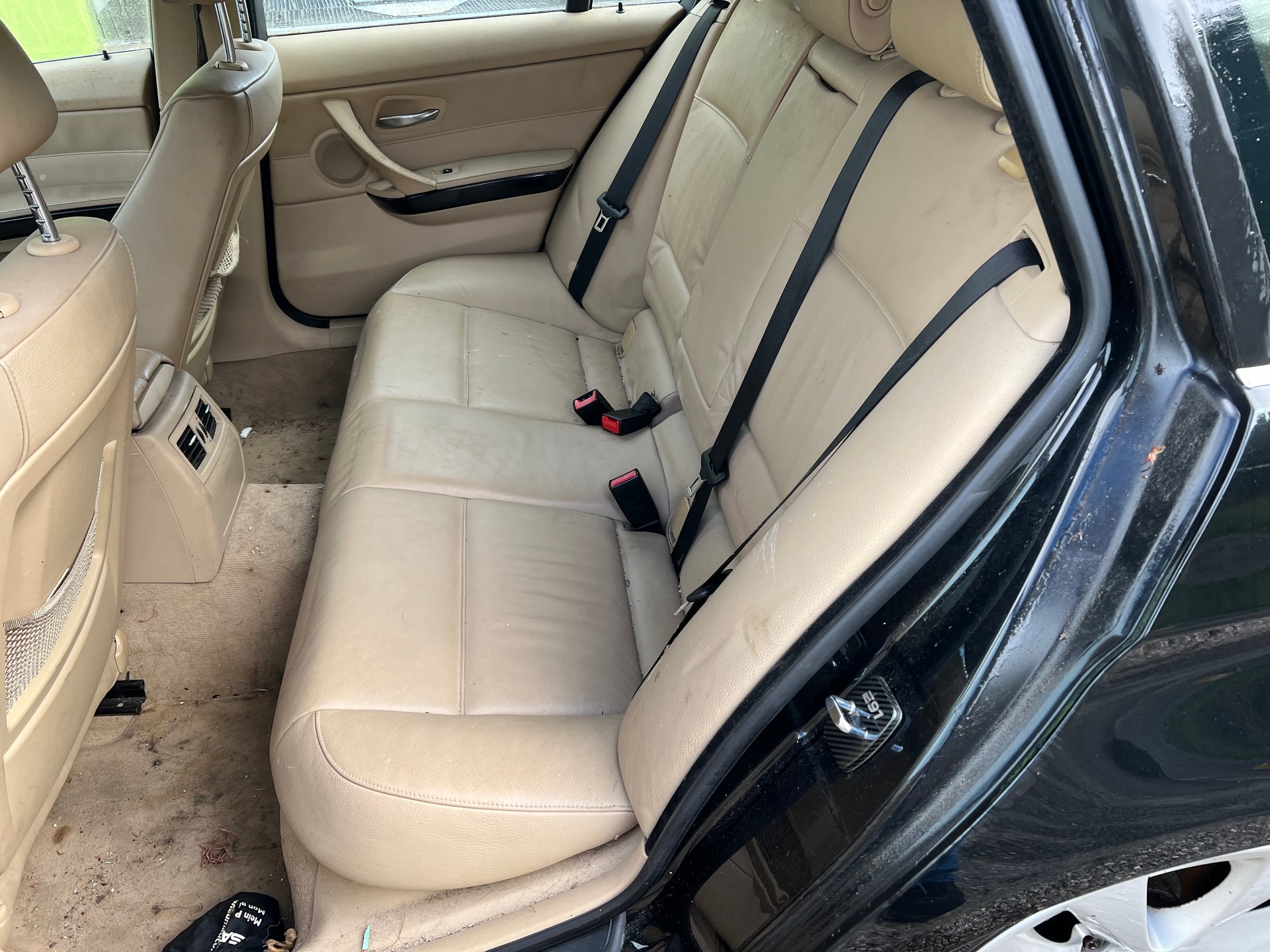 BMW 325d Touring-image-8