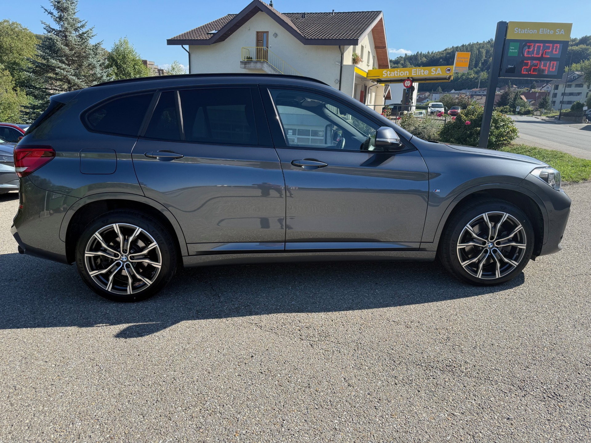 BMW X1 xDrive 20i M Sport Steptronic-image-2
