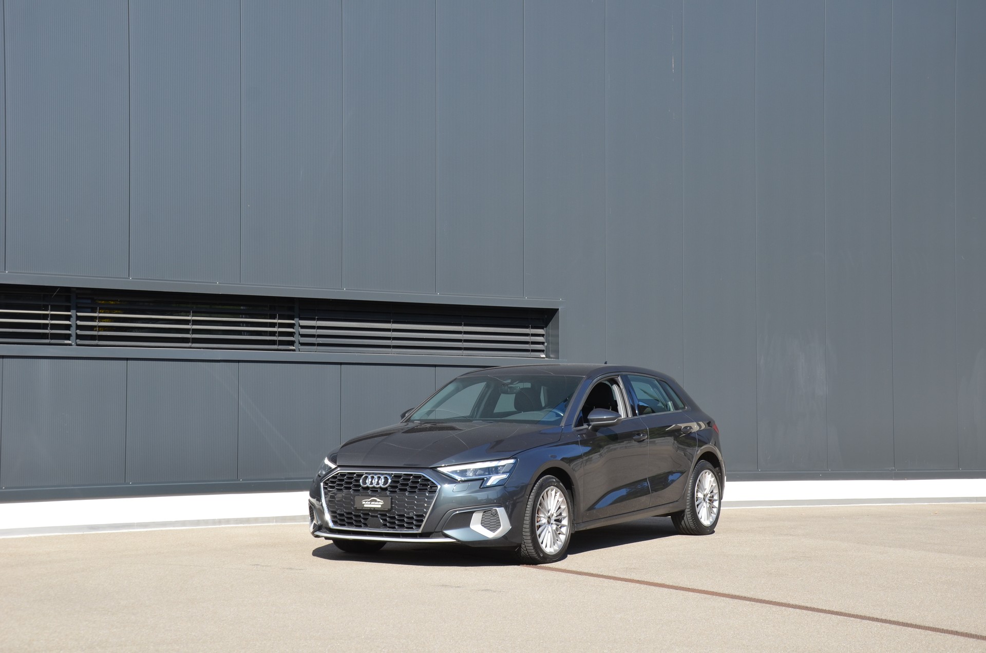 AUDI A3 Sportback 30 TFSI advanced S-tronic-image-0