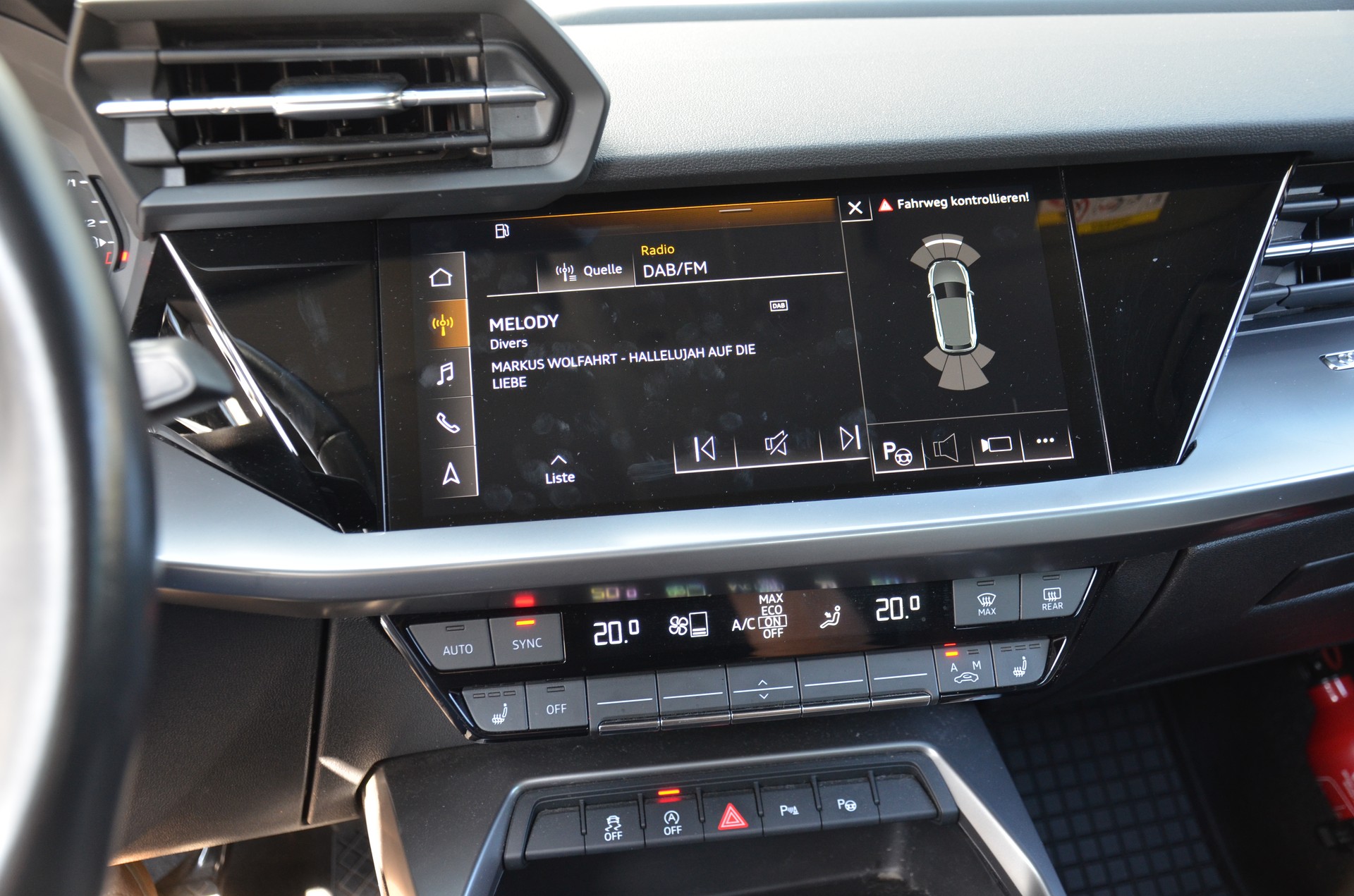 AUDI A3 Sportback 30 TFSI advanced S-tronic-image-14