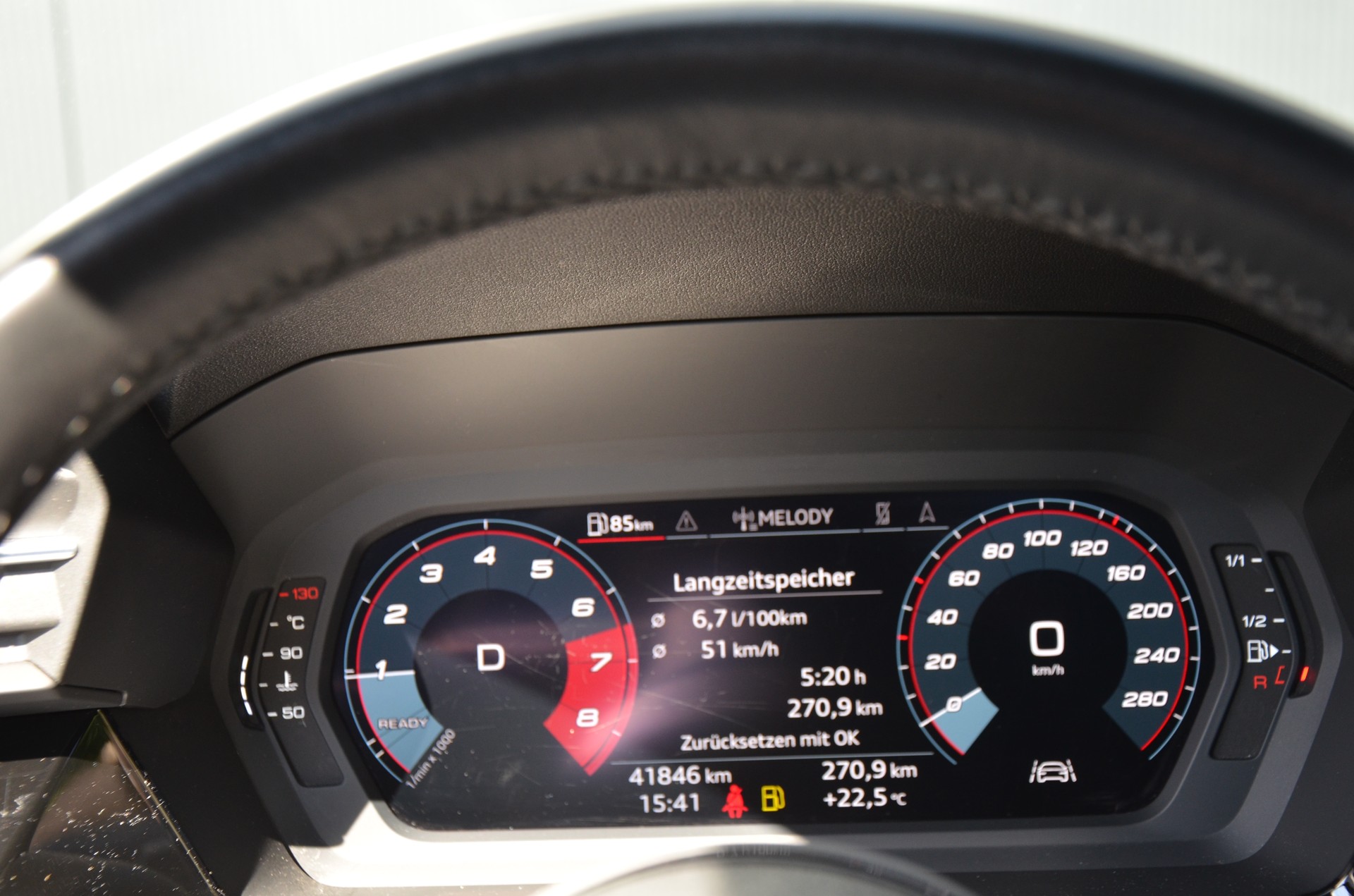 AUDI A3 Sportback 30 TFSI advanced S-tronic-image-17