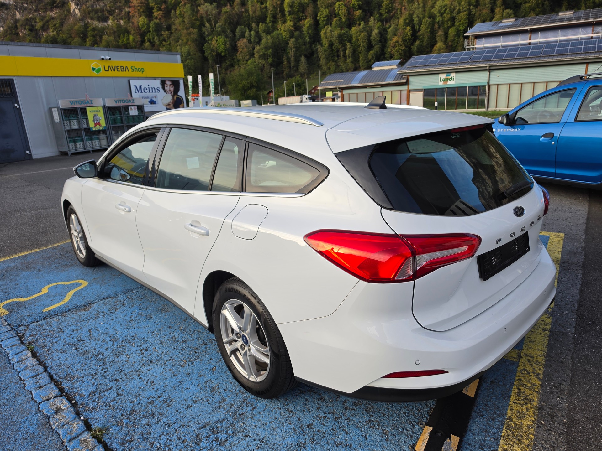FORD Focus 1.5 TDCi Vignale-image-3
