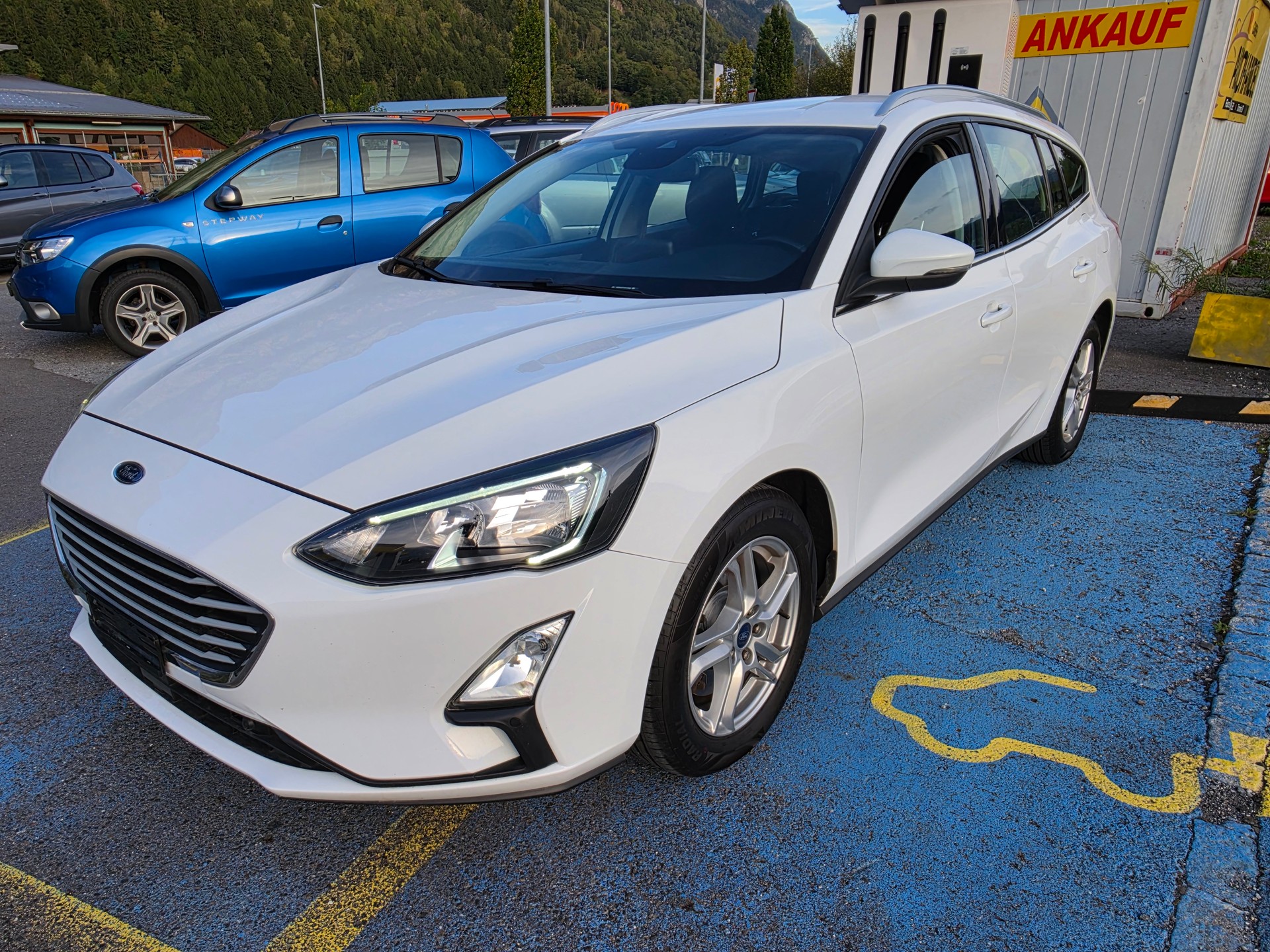 FORD Focus 1.5 TDCi Vignale-image-0