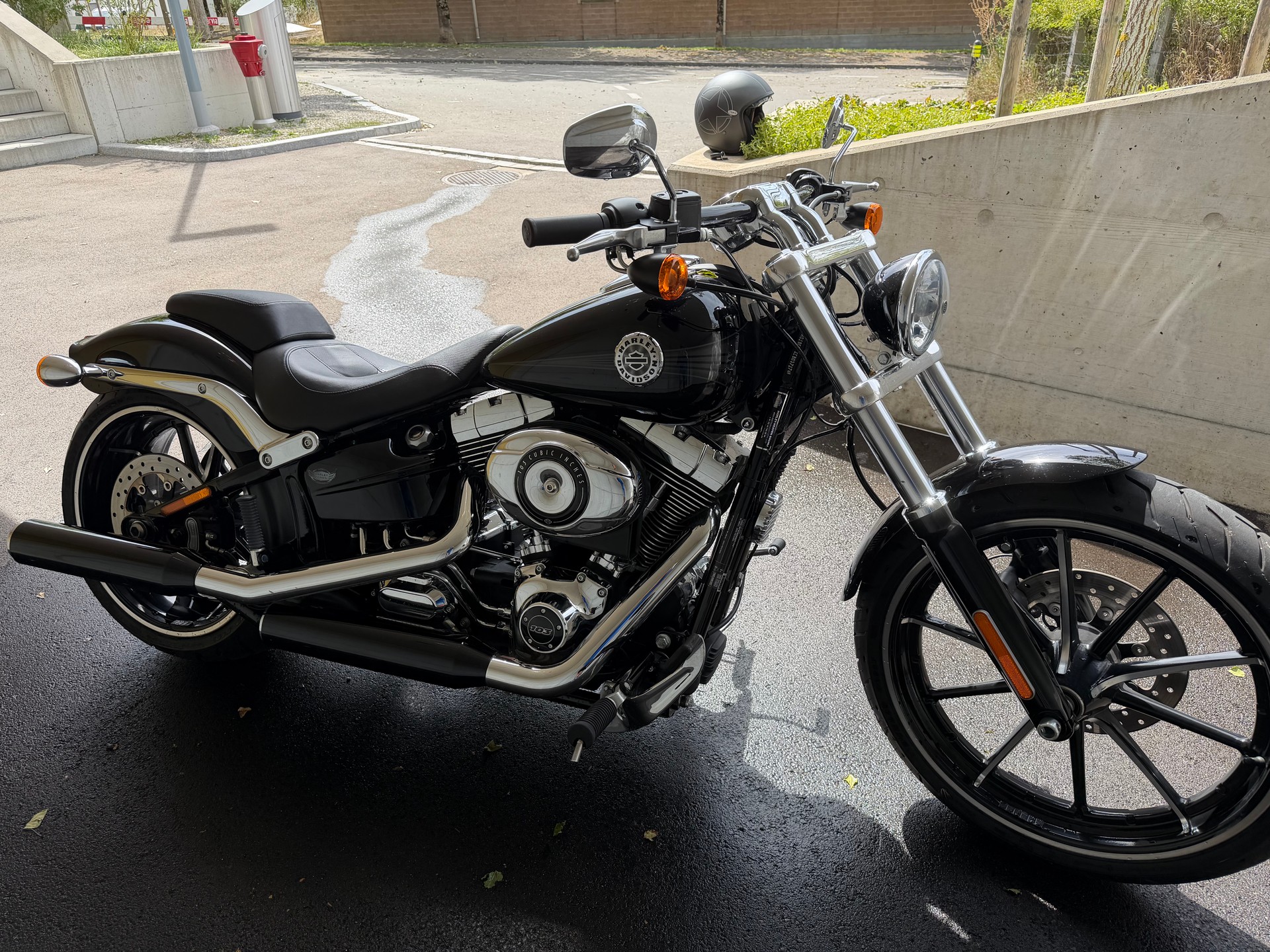 HARLEY-DAVIDSON FXSB 103