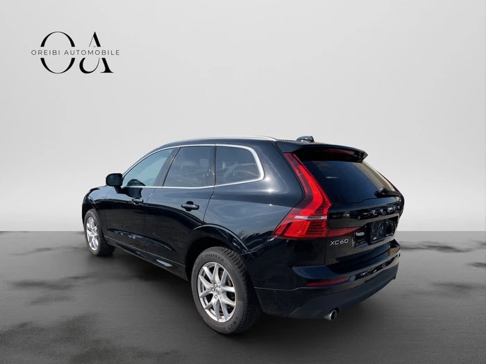 VOLVO XC60 B4 Diesel Mild Hybrid AWD Momentum Geartronic-image-4